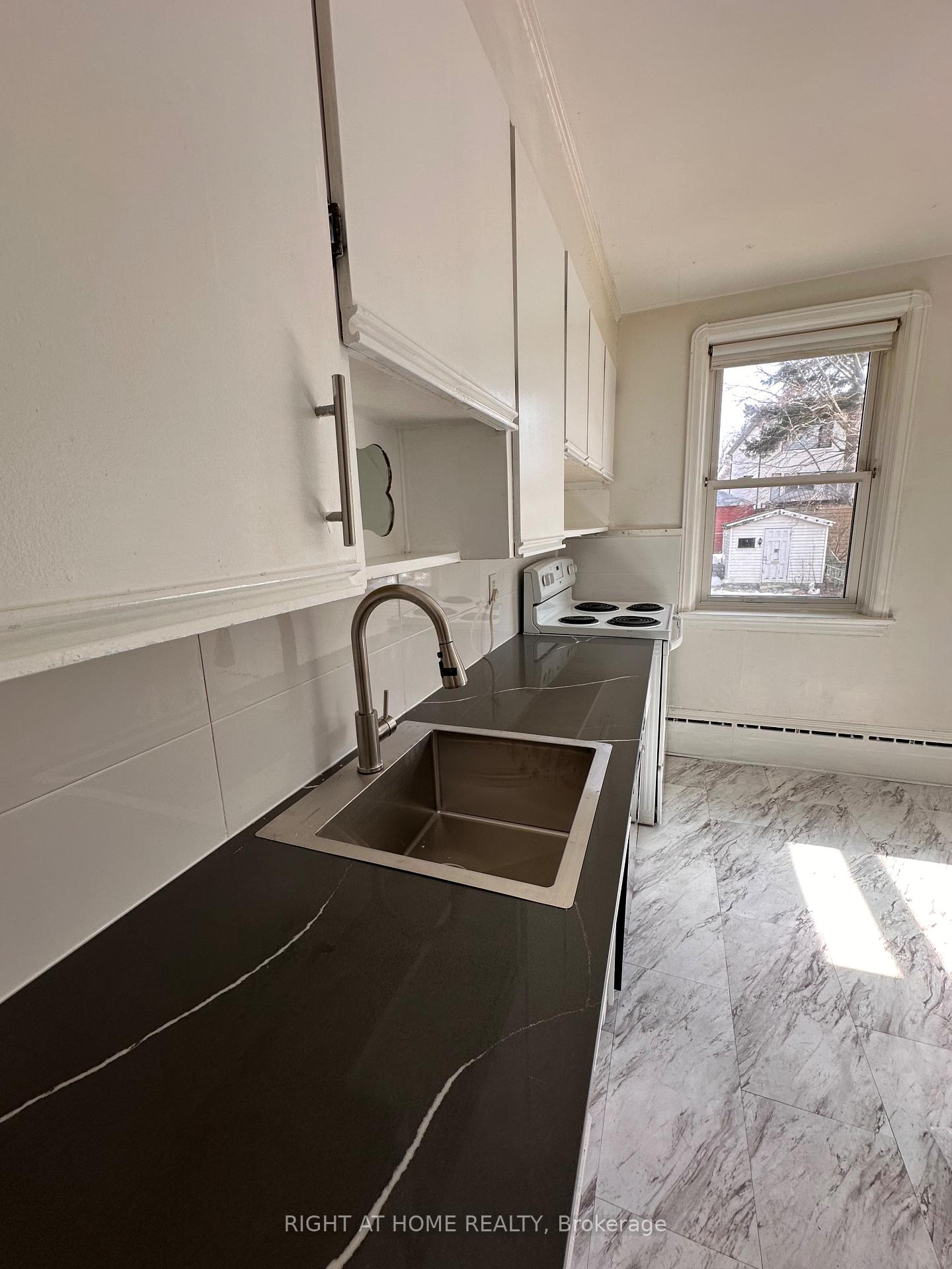 Photo 3 of 29 Plaxton Drive, Toronto, O'Connor-Parkview — HOMEH