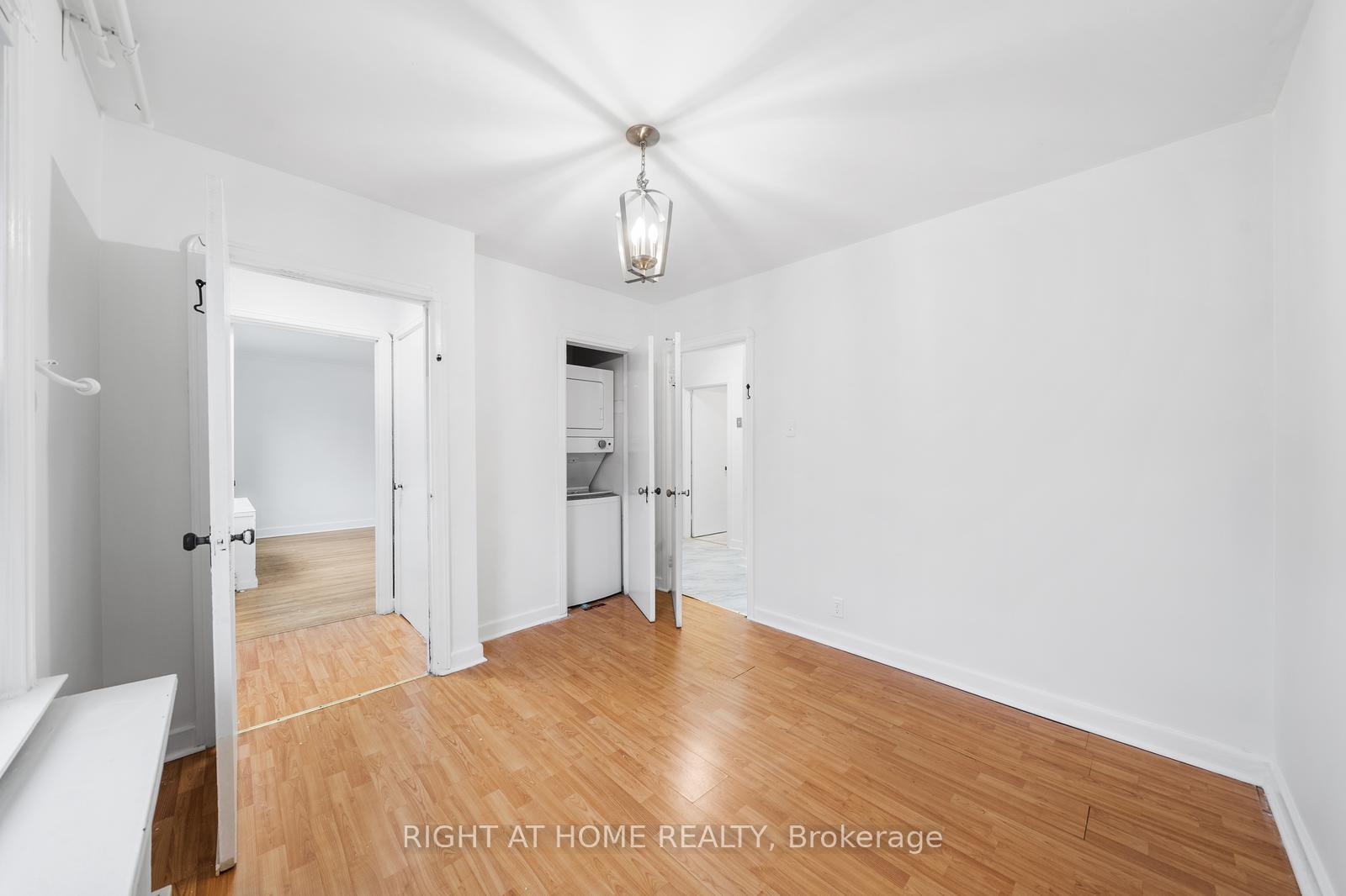 Photo 17 of 29 Plaxton Drive, Toronto, O'Connor-Parkview — HOMEH