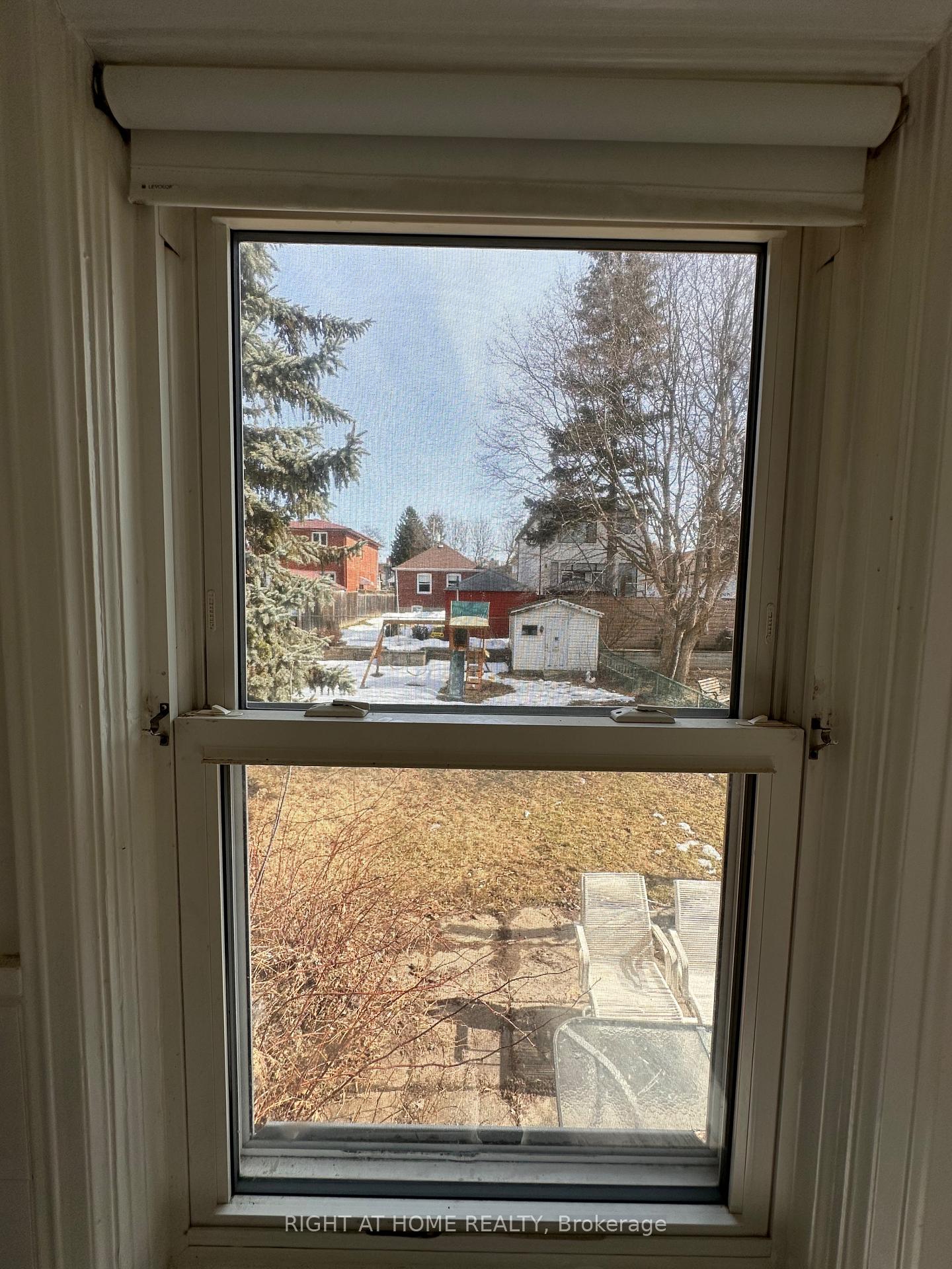 Photo 25 of 29 Plaxton Drive, Toronto, O'Connor-Parkview — HOMEH