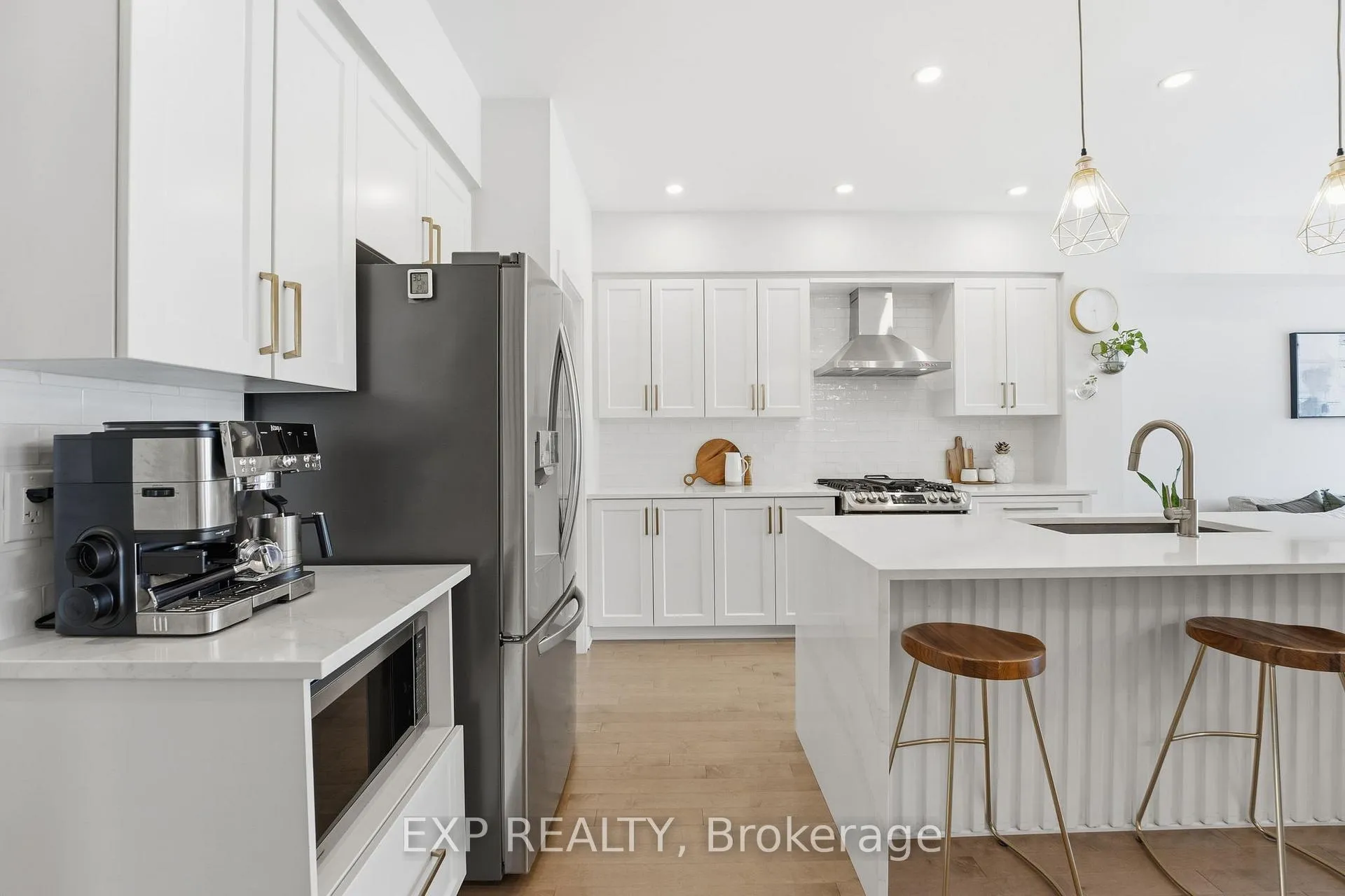Photo 10 of 687 Capricorn Circle, Ottawa, Riverside South/Gloucester Glen — HOMEH