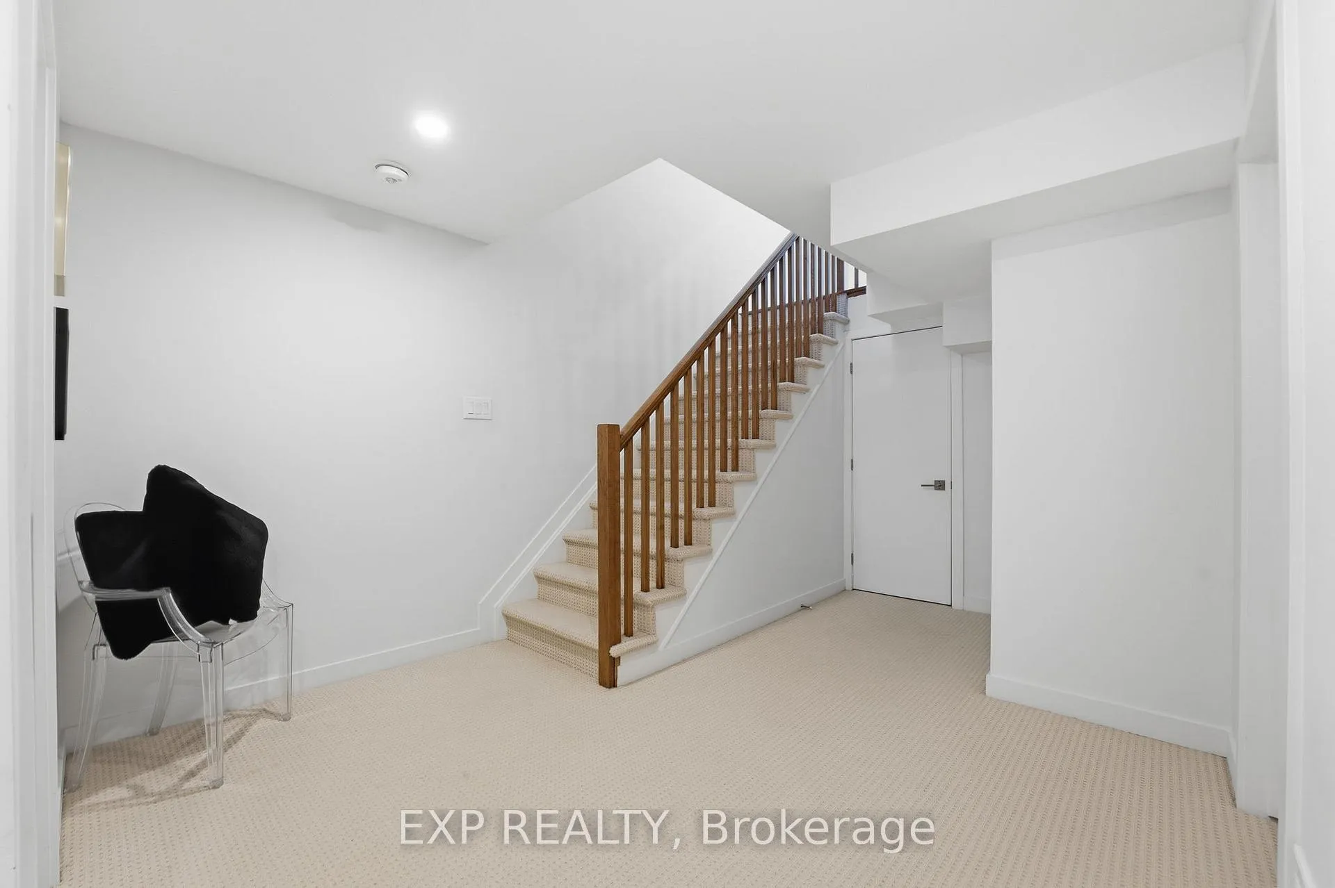 Photo 32 of 687 Capricorn Circle, Ottawa, Riverside South/Gloucester Glen — HOMEH