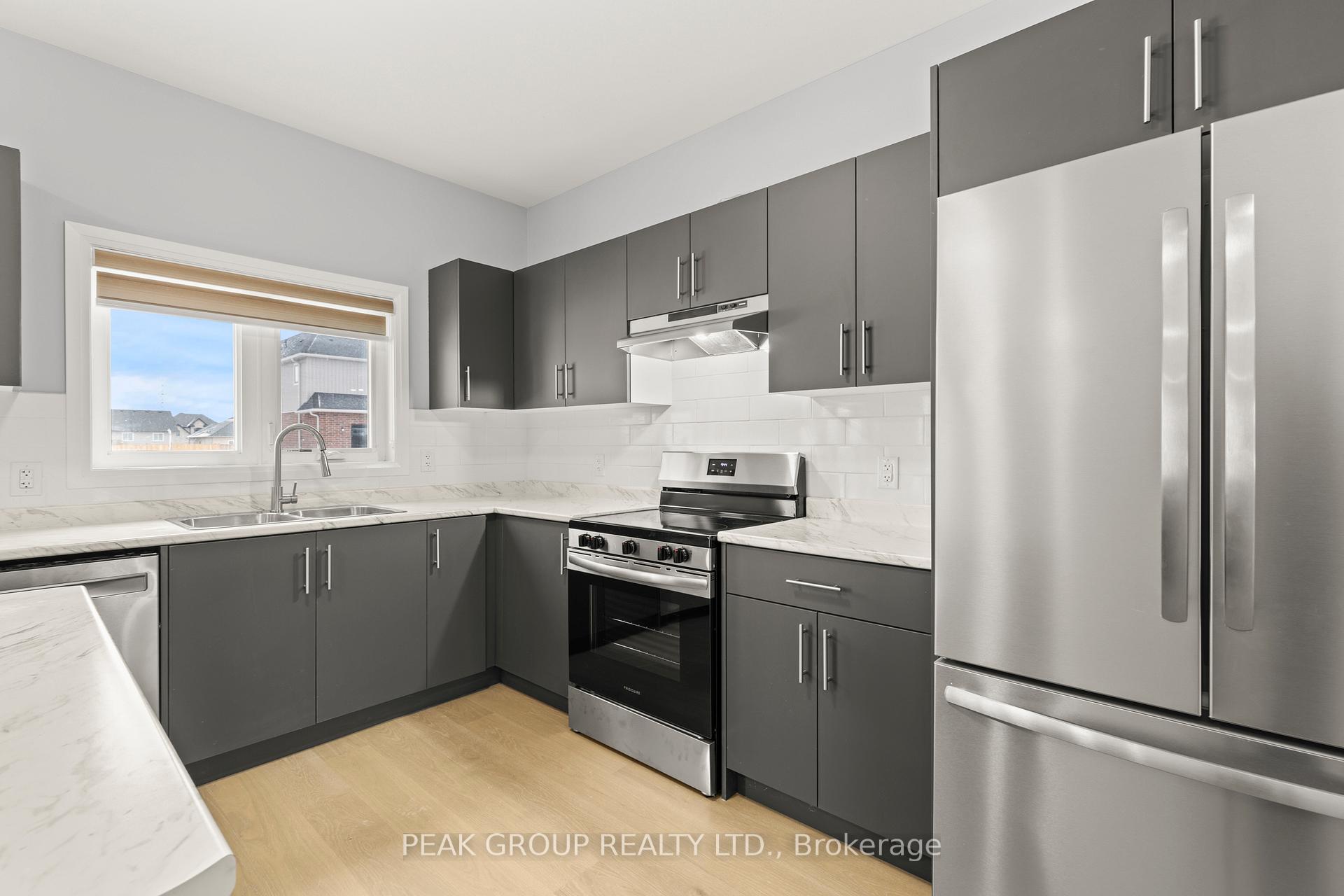 Photo 8 of 10 Barker Parkway, Thorold, Rolling Meadows — HOMEH