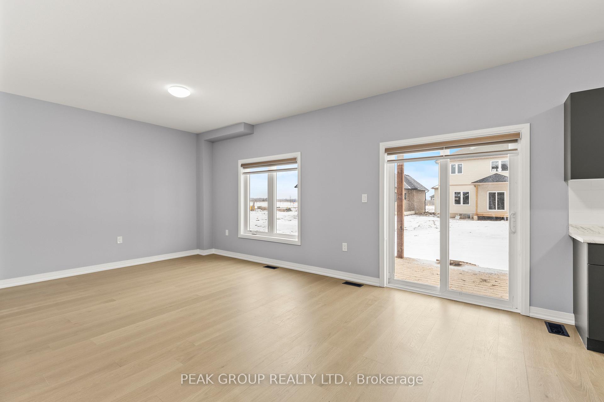 Photo 11 of 10 Barker Parkway, Thorold, Rolling Meadows — HOMEH