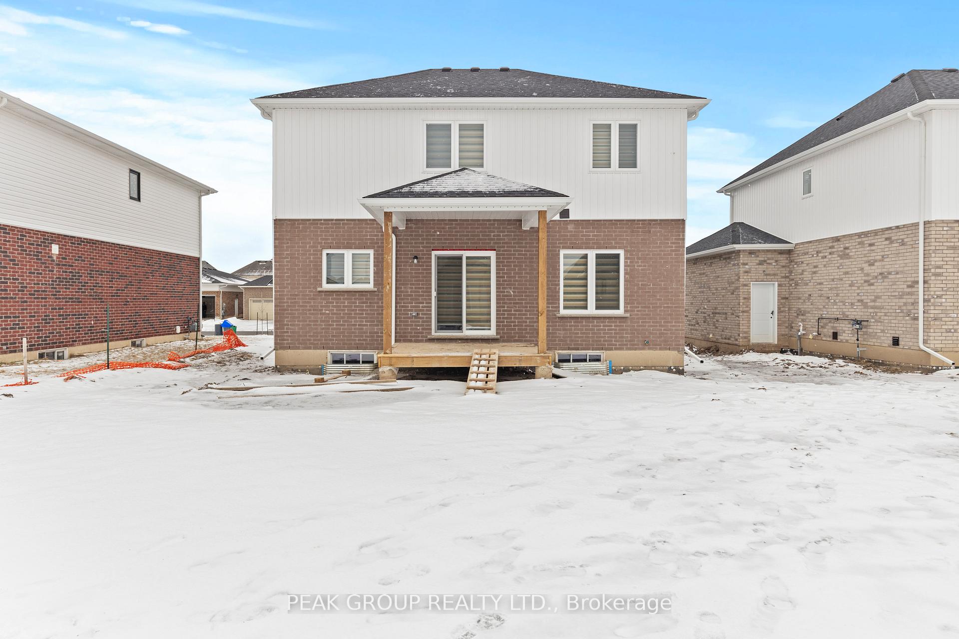 Photo 25 of 10 Barker Parkway, Thorold, Rolling Meadows — HOMEH