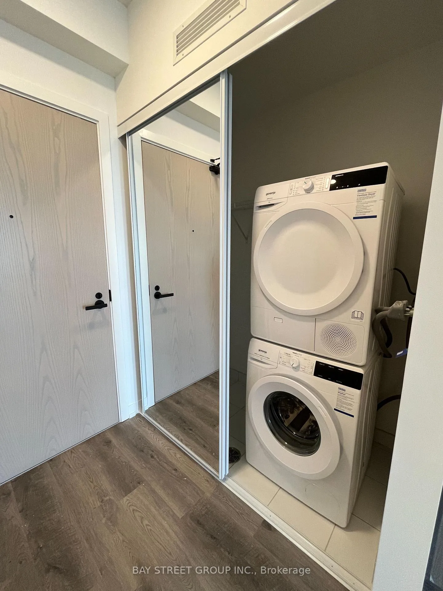 Photo 10 of Unit 2211, 8 Interchange Way, Vaughan, Vaughan Corporate Centre — HOMEH
