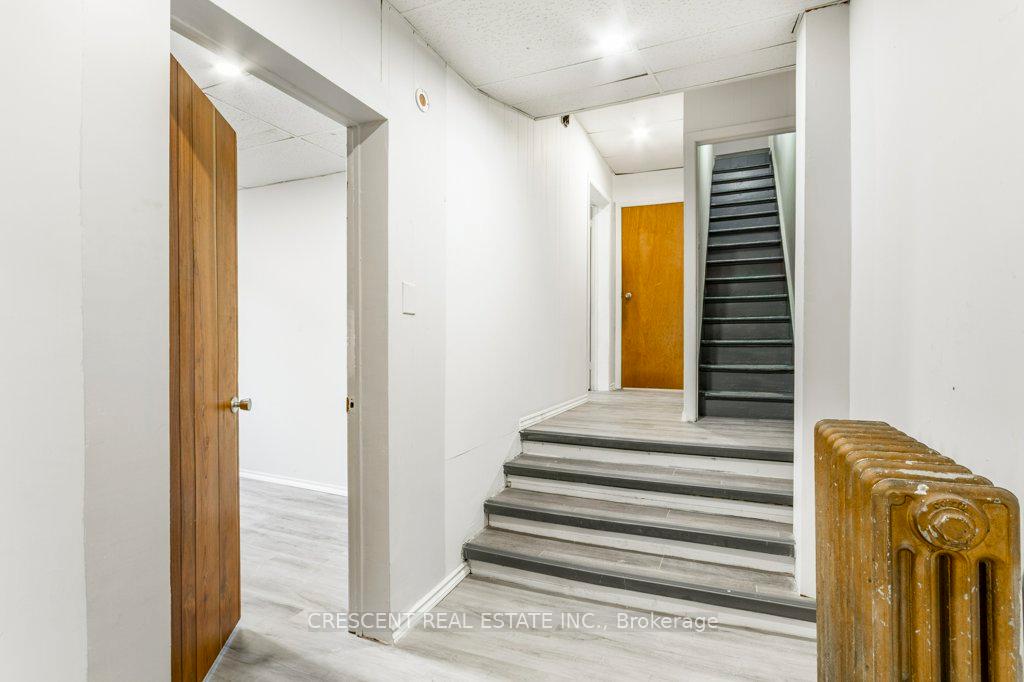 Photo 9 of Unit 2, 390 College Street, Toronto, University — HOMEH