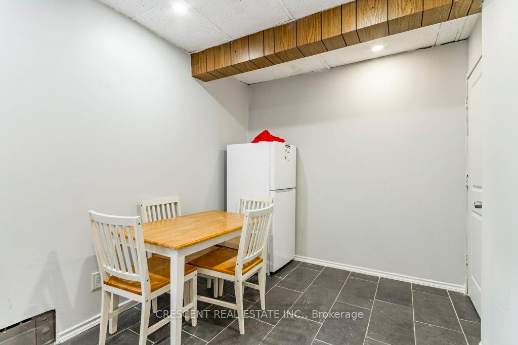 Photo 14 of Unit 2, 390 College Street, Toronto, University — HOMEH