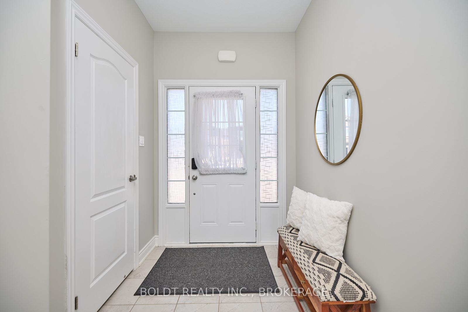 Photo 4 of 66 Homestead Way, Thorold, Rolling Meadows — HOMEH
