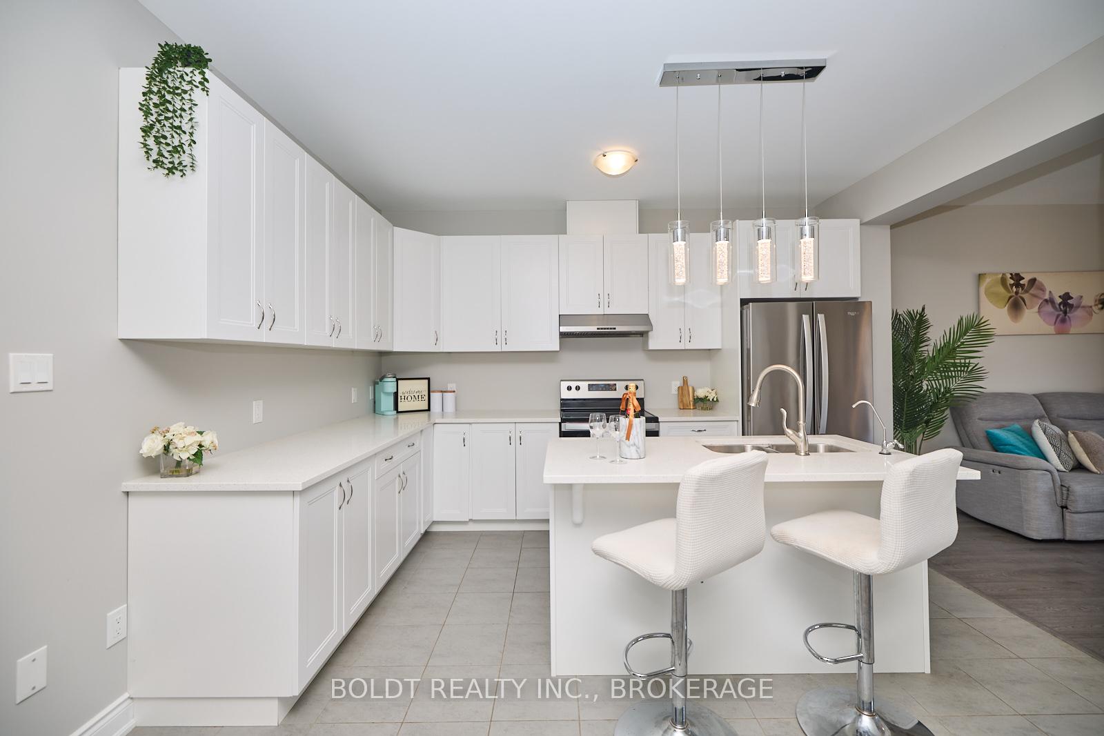 Photo 8 of 66 Homestead Way, Thorold, Rolling Meadows — HOMEH