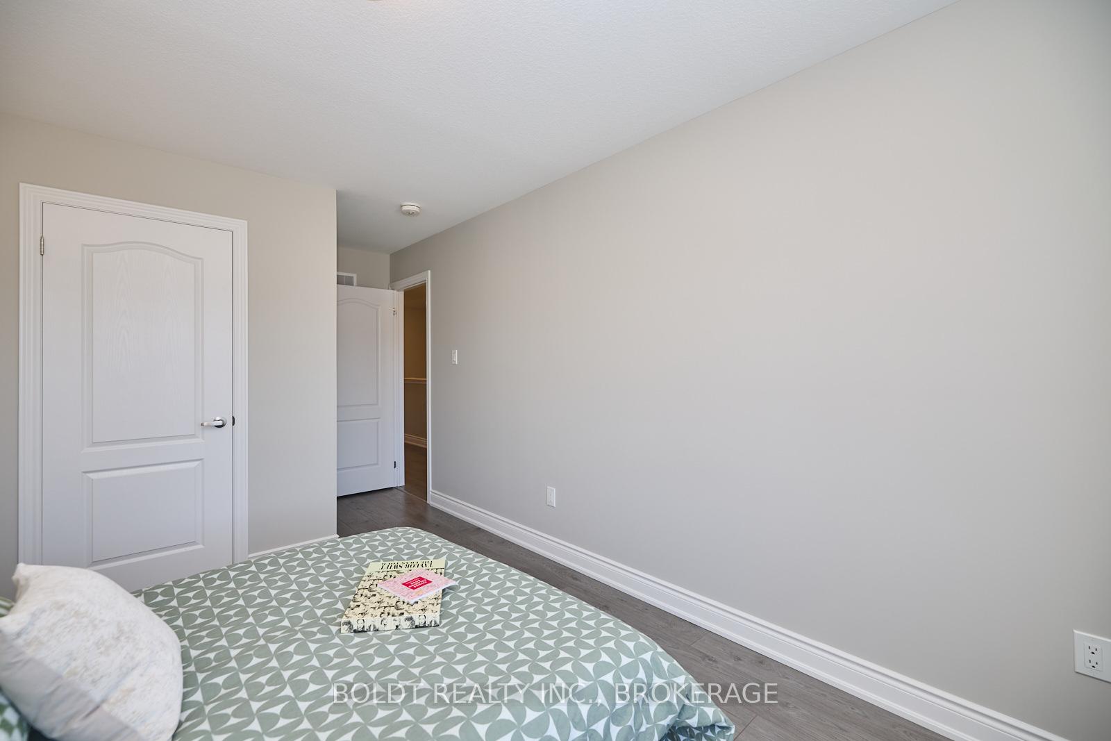 Photo 26 of 66 Homestead Way, Thorold, Rolling Meadows — HOMEH