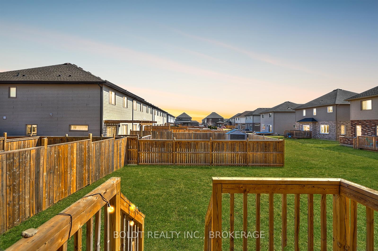 Photo 32 of 66 Homestead Way, Thorold, Rolling Meadows — HOMEH