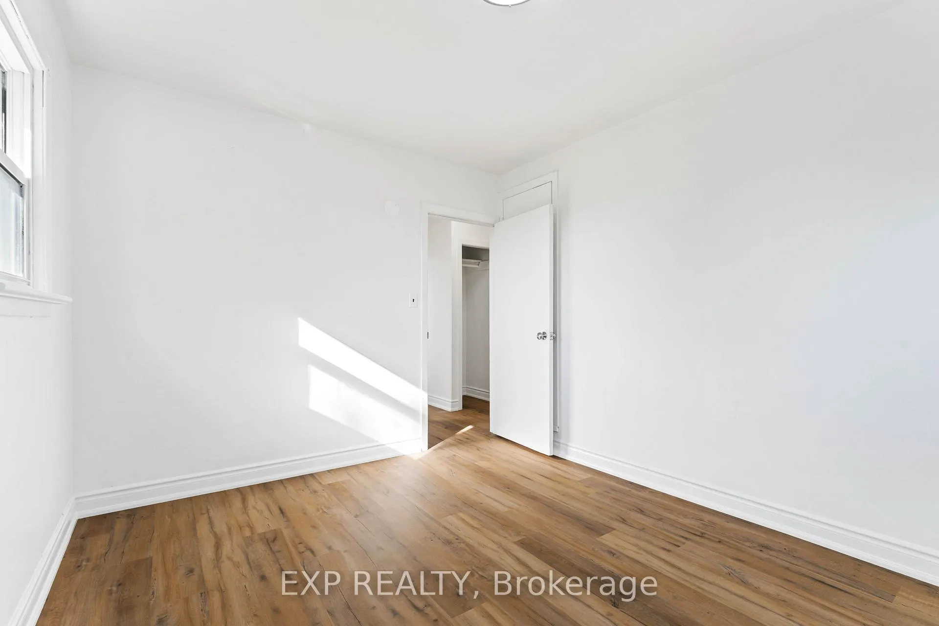 Photo 13 of 16 Valleyview Crescent, Belleville, Belleville Ward — HOMEH