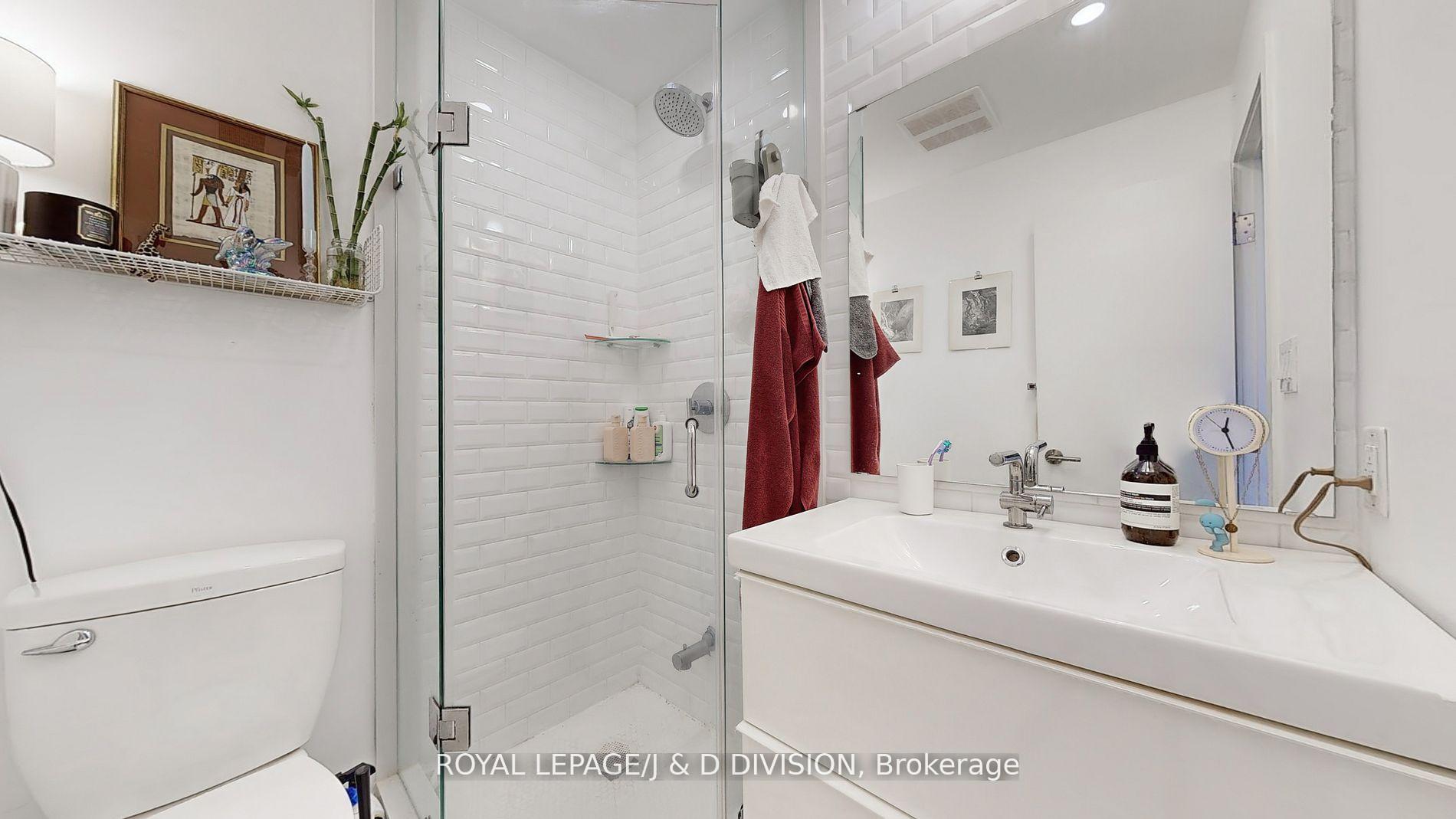 Photo 21 of 38 Fielding Avenue, Toronto, Danforth — HOMEH