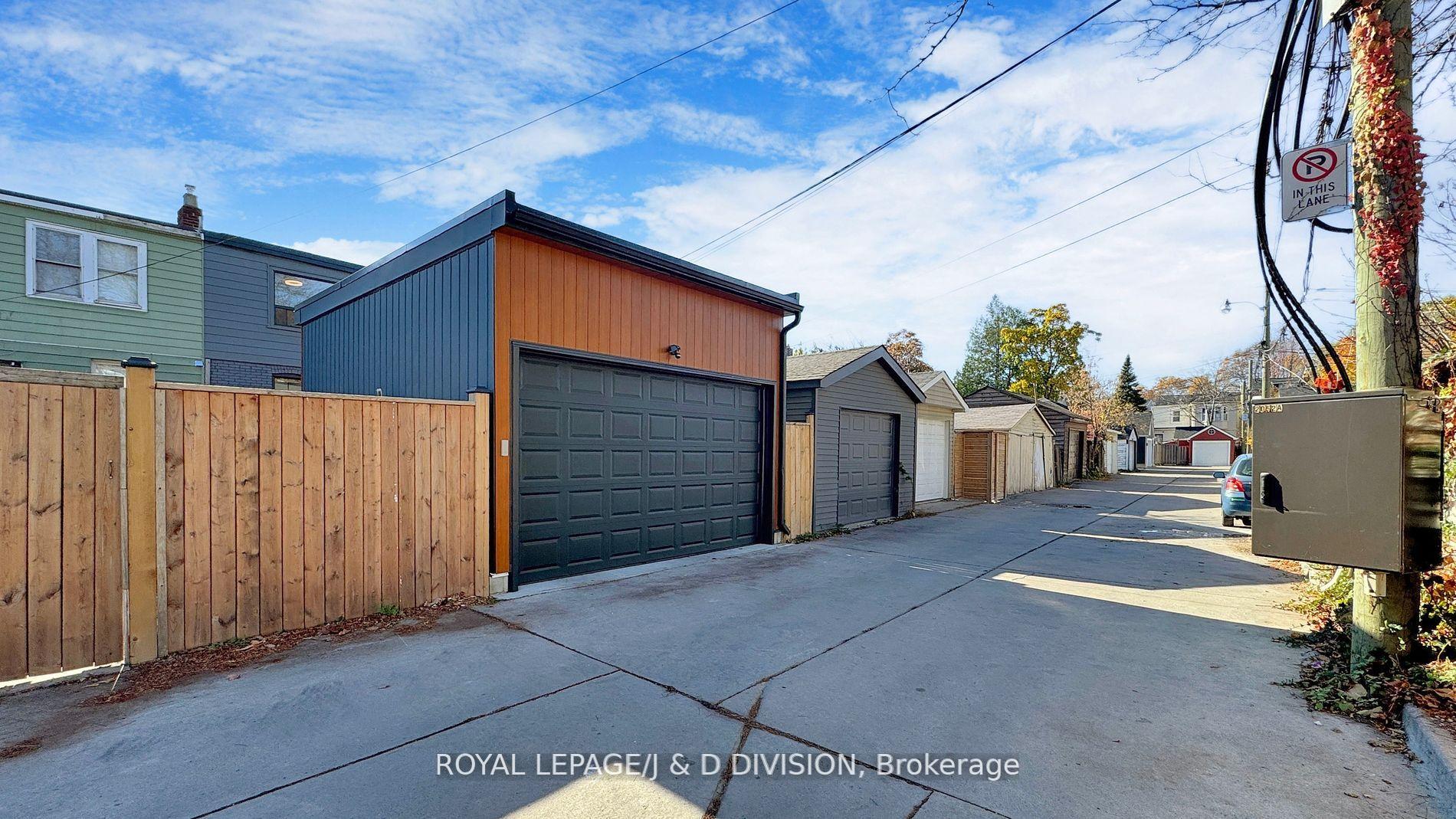 Photo 27 of 38 Fielding Avenue, Toronto, Danforth — HOMEH