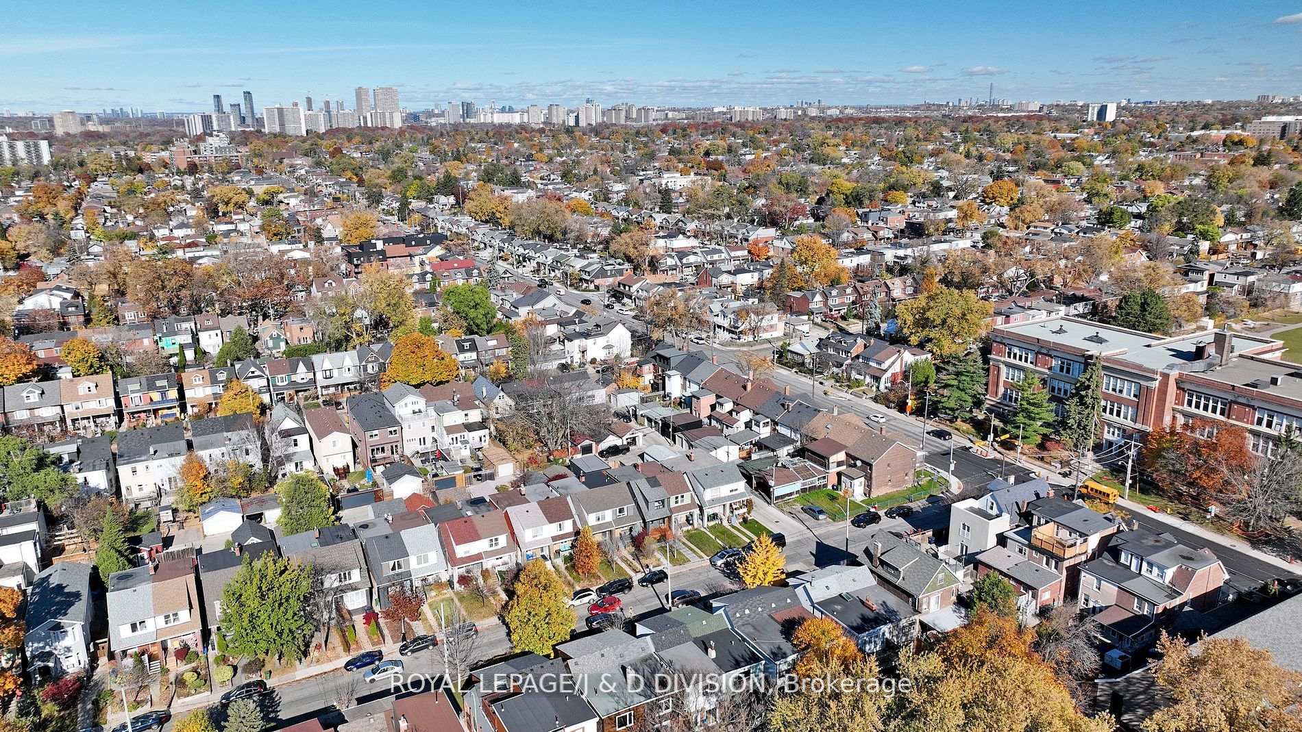 Photo 36 of 38 Fielding Avenue, Toronto, Danforth — HOMEH