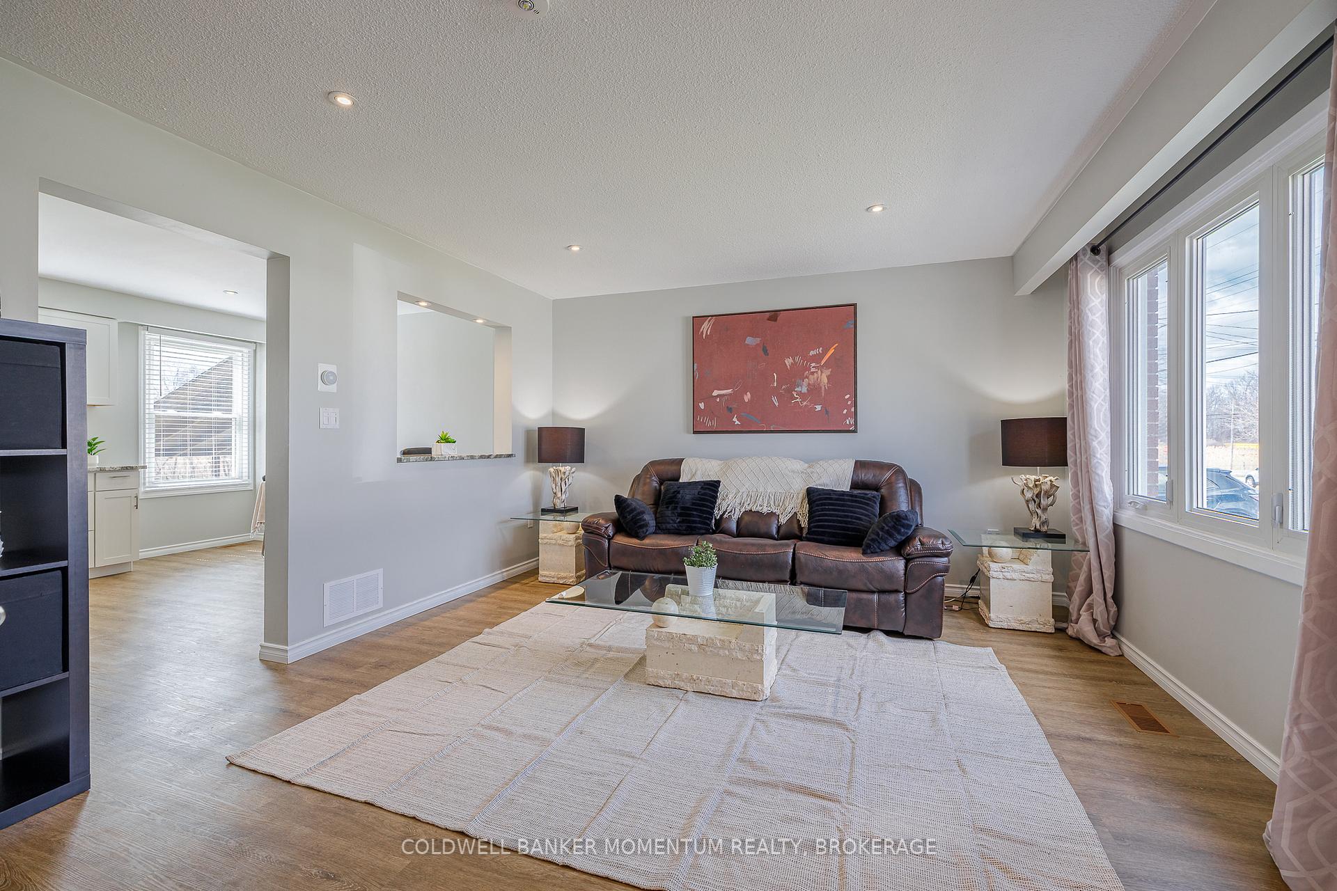 Photo 6 of 11 Deerfield Parkway, Thorold, Allanburg/Thorold South — HOMEH