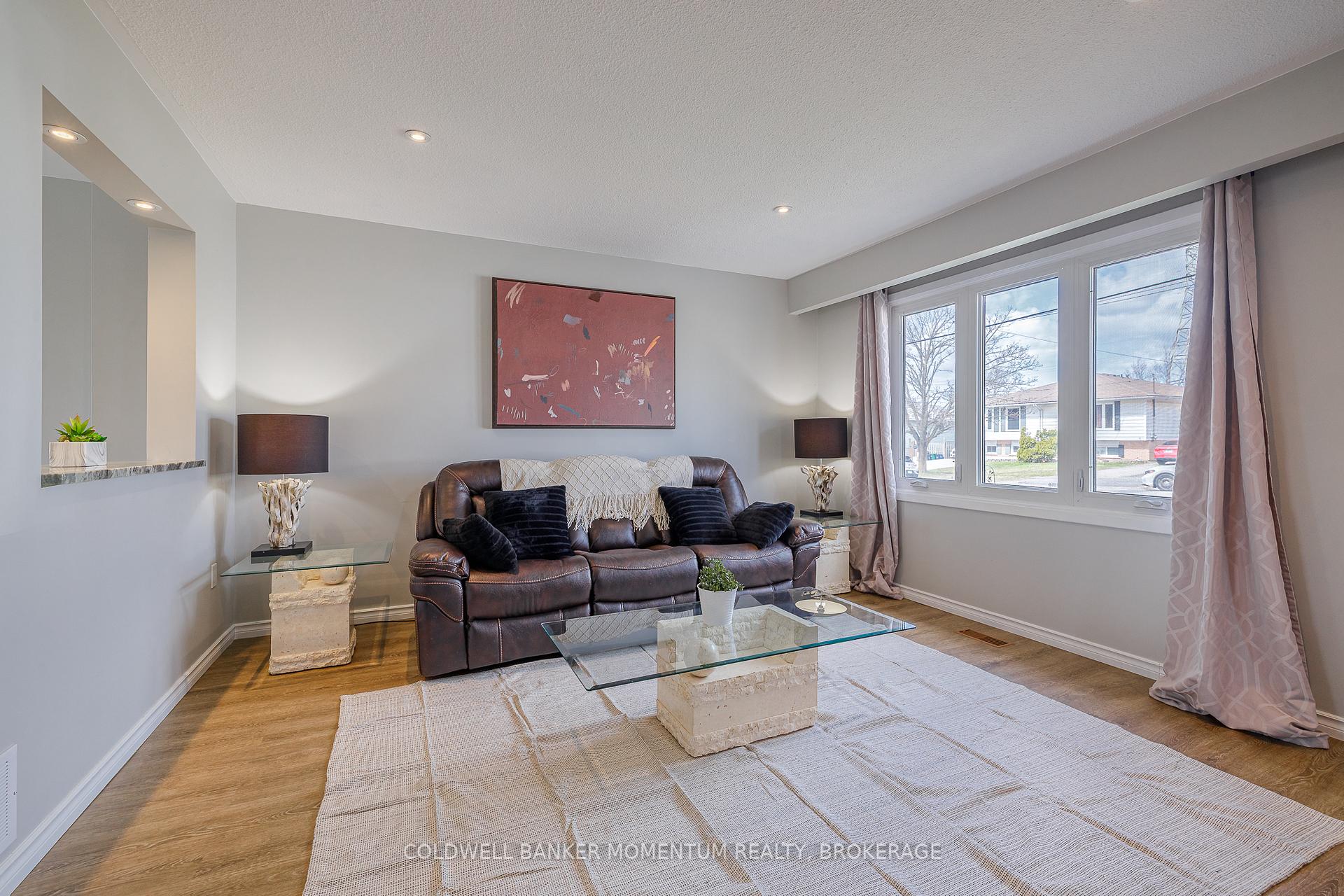 Photo 7 of 11 Deerfield Parkway, Thorold, Allanburg/Thorold South — HOMEH