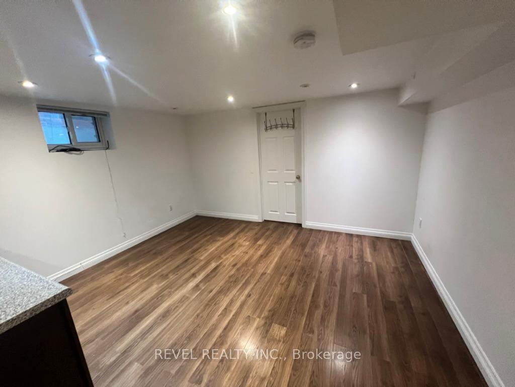 Photo 10 of Unit Lower, 65 Wolseley Street E, Toronto, Kensington-Chinatown — HOMEH