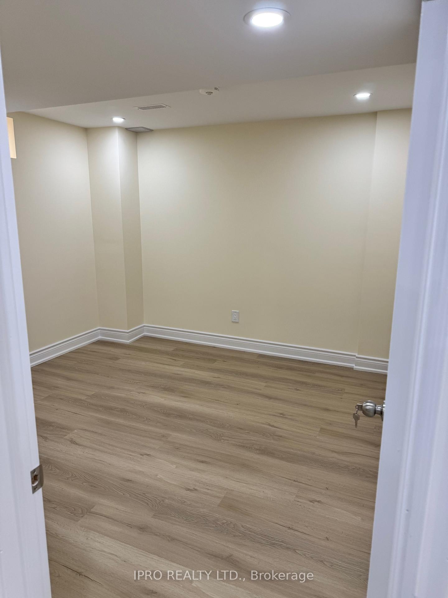 Photo 5 of 260 Palace Street, Thorold, Thorold Downtown — HOMEH