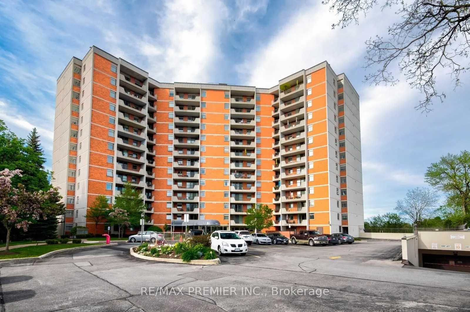Photo 1 of Unit 1002, 7811 Yonge Street, Markham, Thornhill — HOMEH