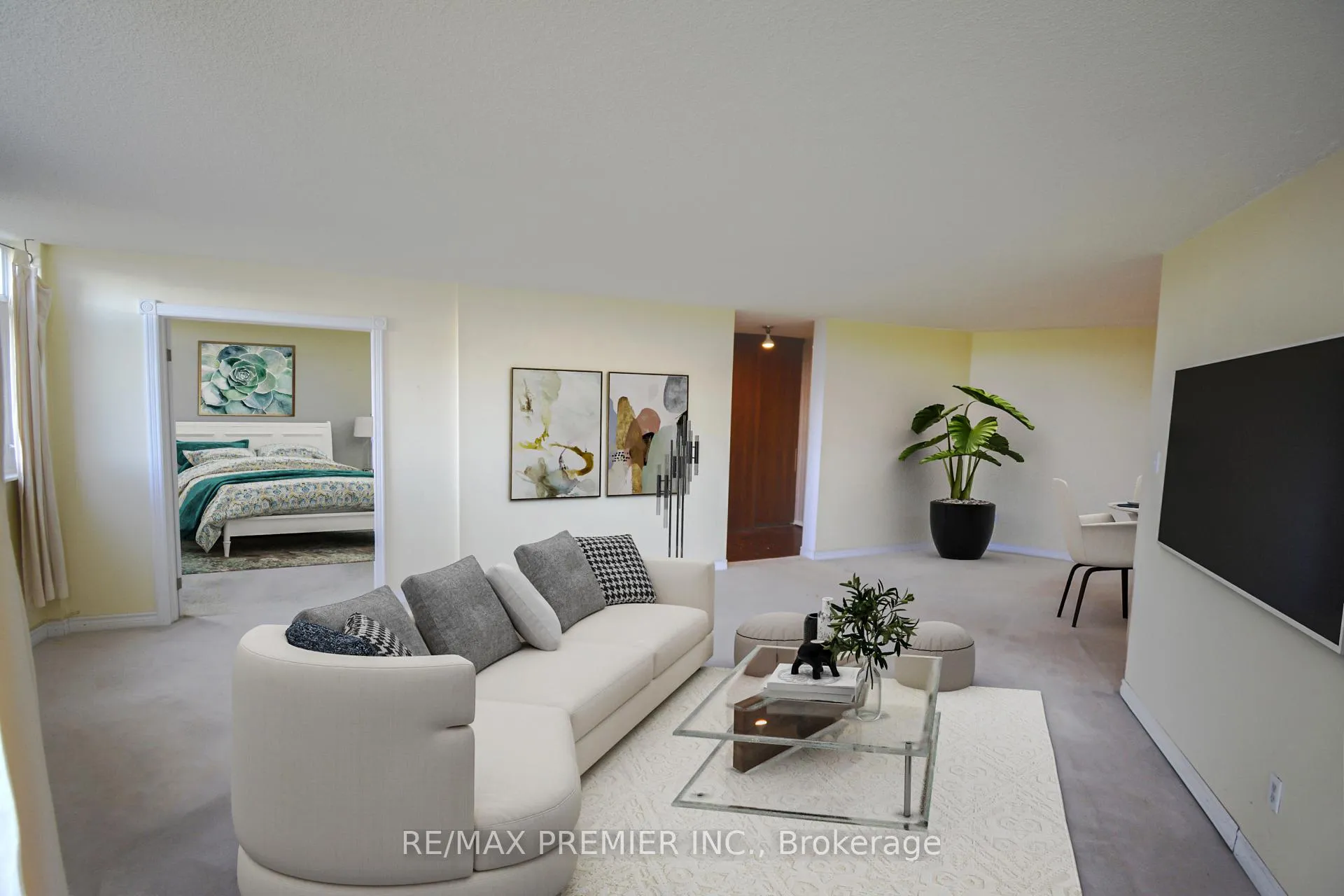 Photo 8 of Unit 1002, 7811 Yonge Street, Markham, Thornhill — HOMEH