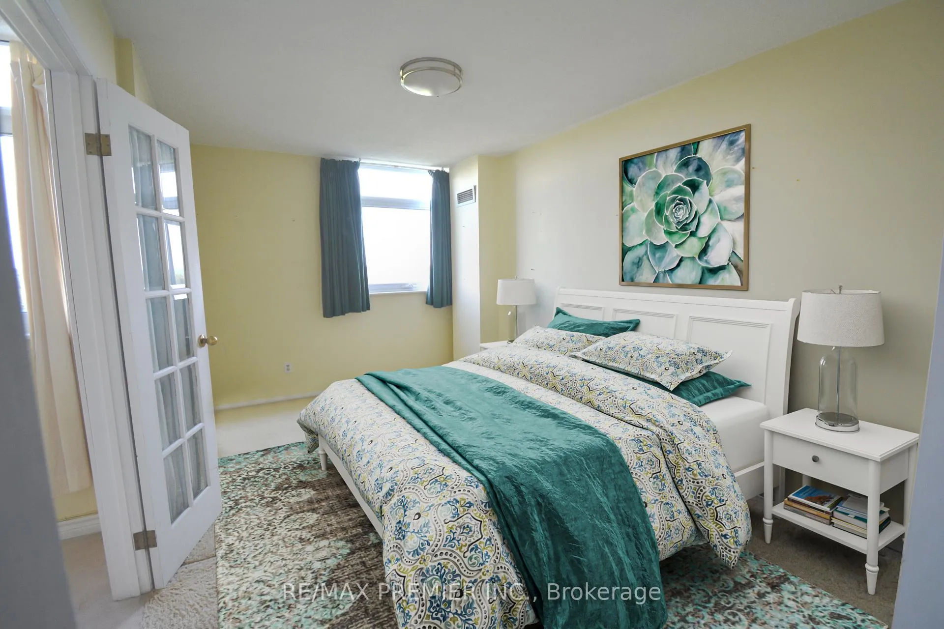 Photo 14 of Unit 1002, 7811 Yonge Street, Markham, Thornhill — HOMEH