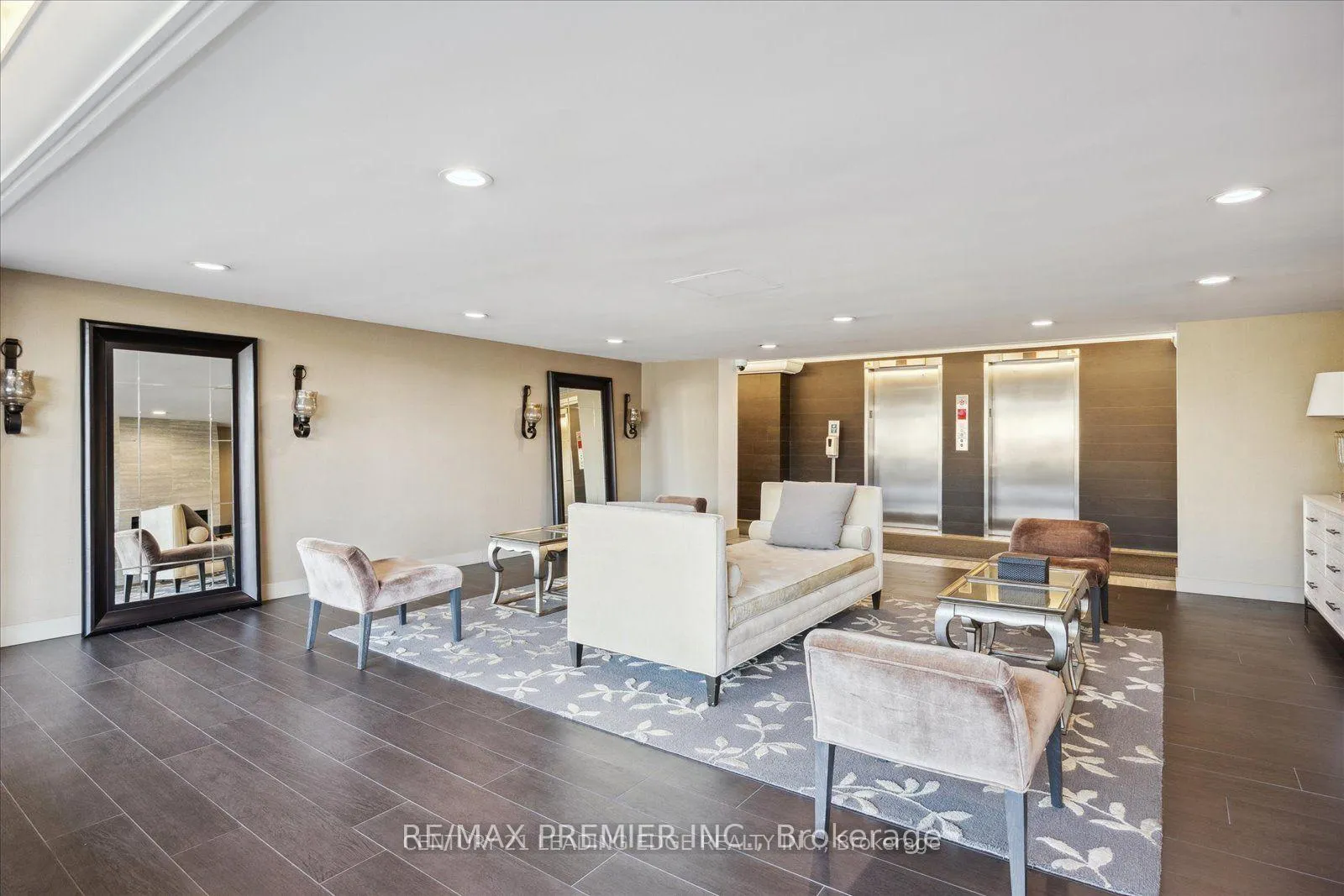 Photo 16 of Unit 1002, 7811 Yonge Street, Markham, Thornhill — HOMEH