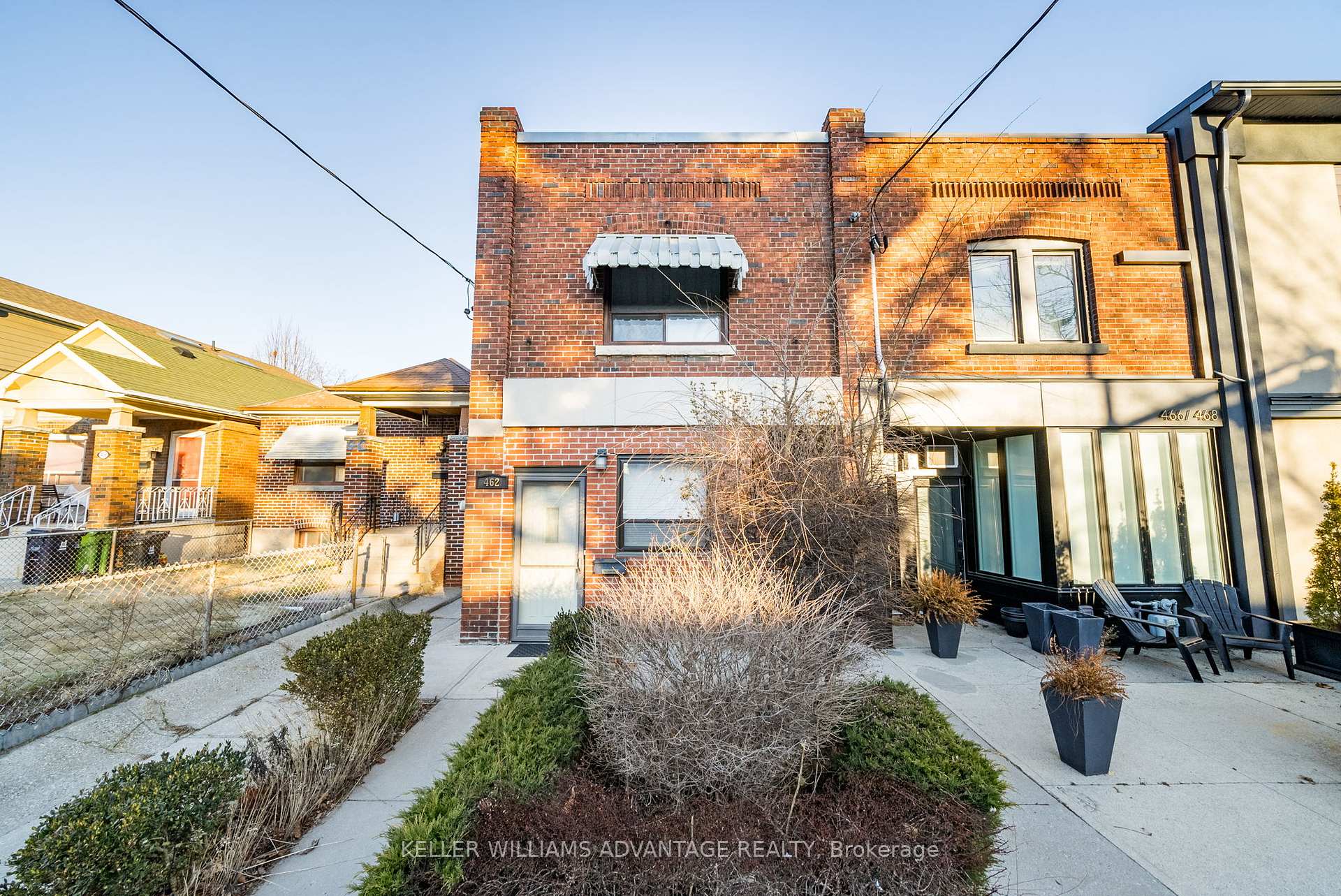 Front of 462&464 Sammon Avenue