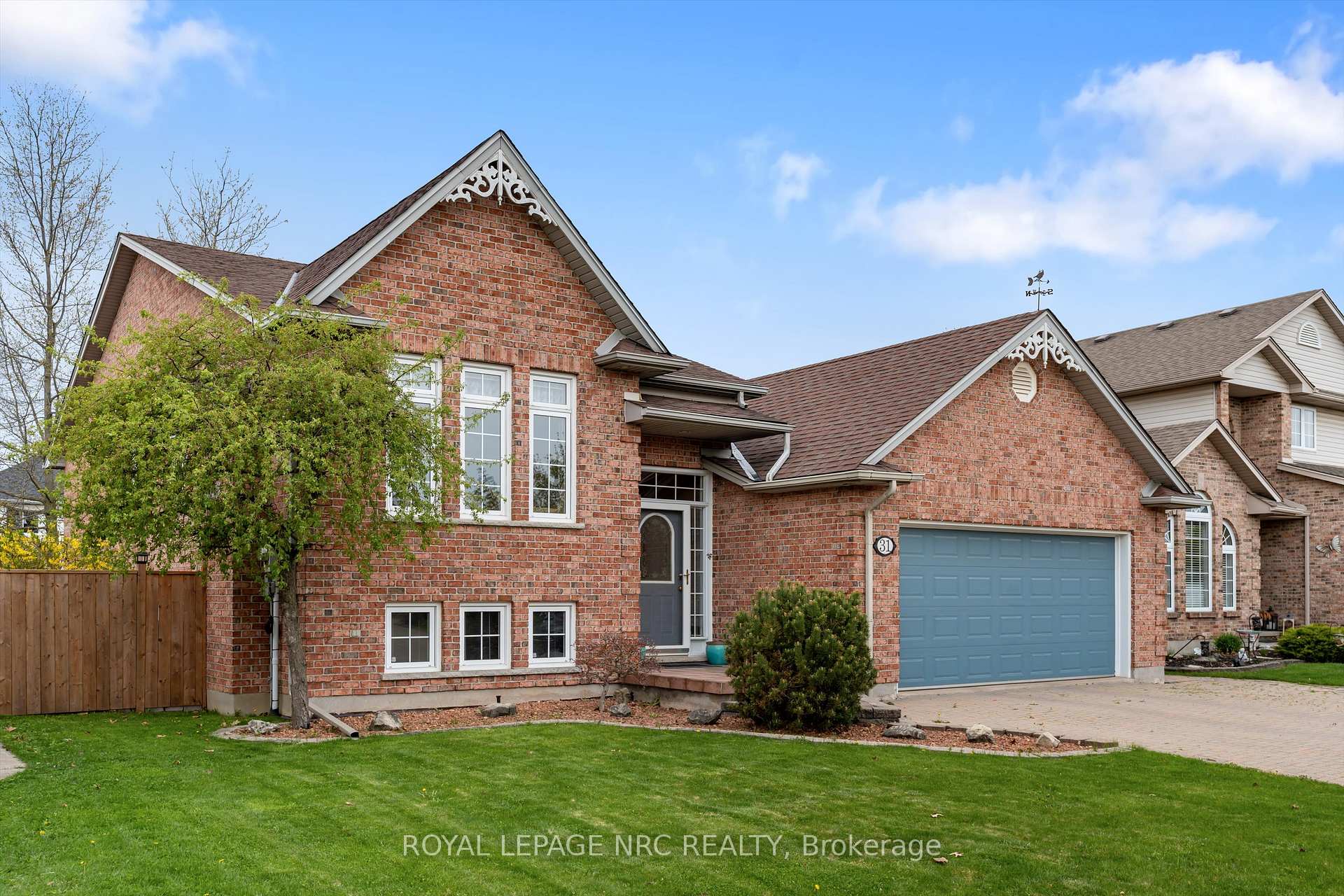Photo 2 of 31 Crysler Crescent, Thorold, Confederation Heights — HOMEH