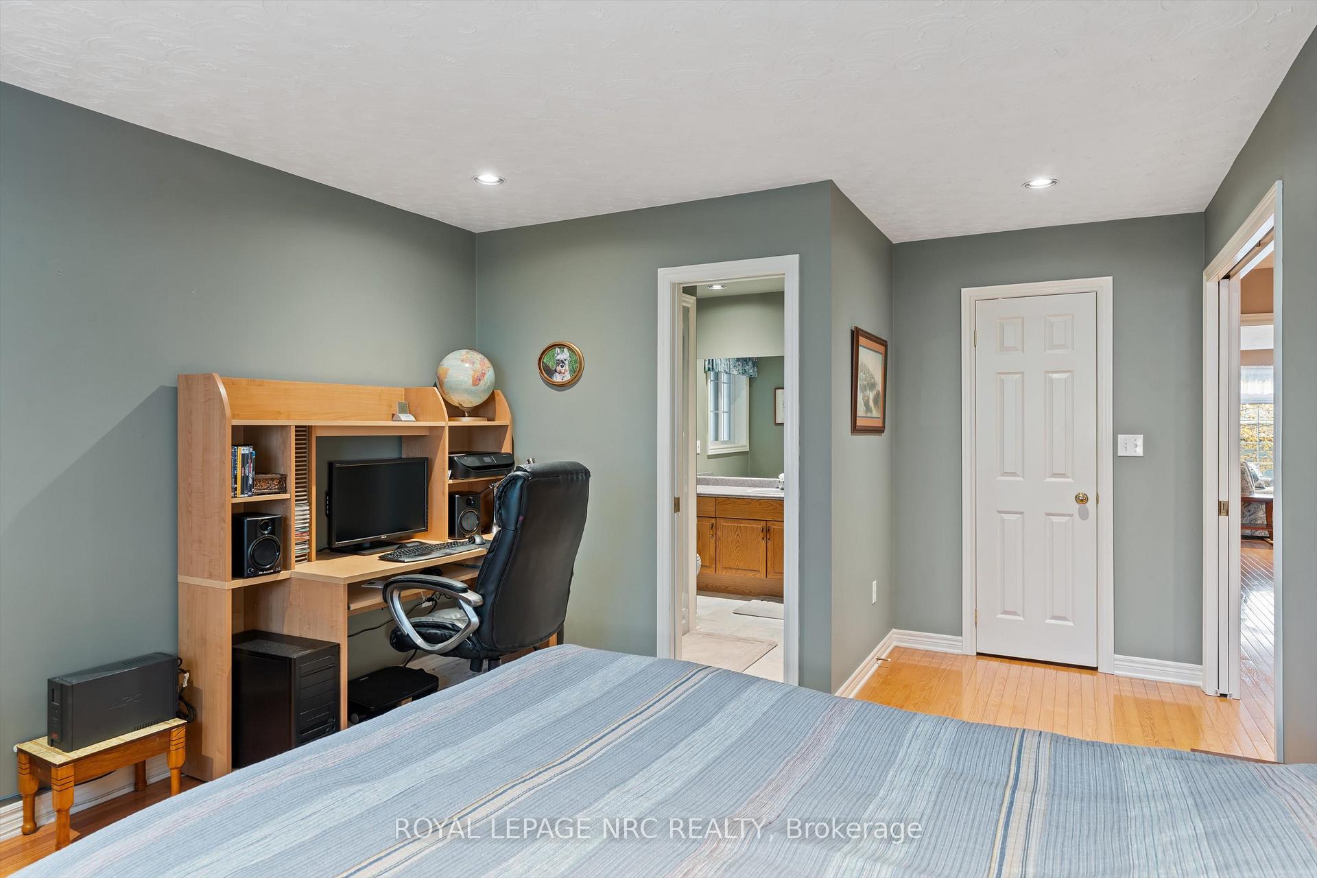 Photo 16 of 31 Crysler Crescent, Thorold, Confederation Heights — HOMEH