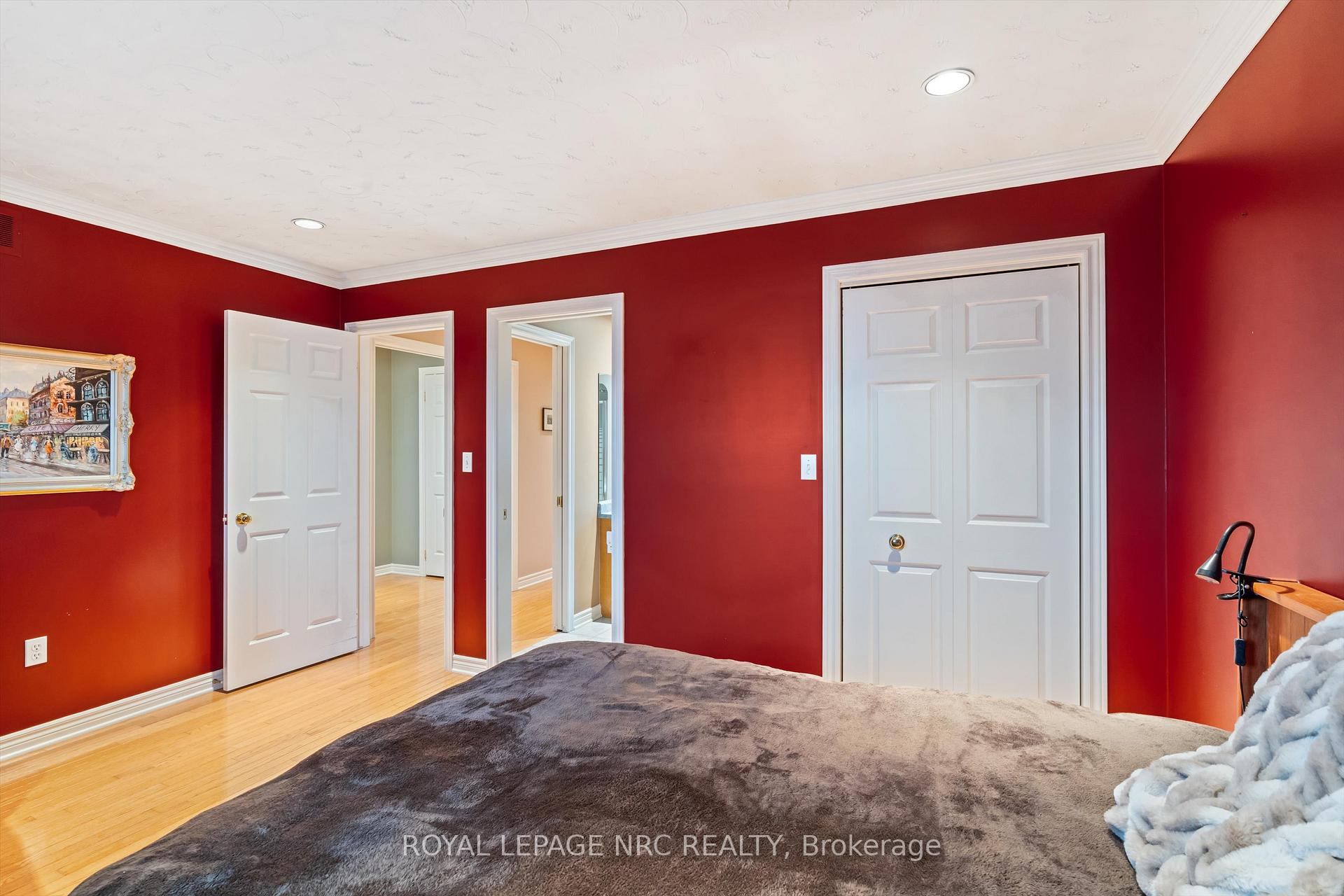 Photo 21 of 31 Crysler Crescent, Thorold, Confederation Heights — HOMEH
