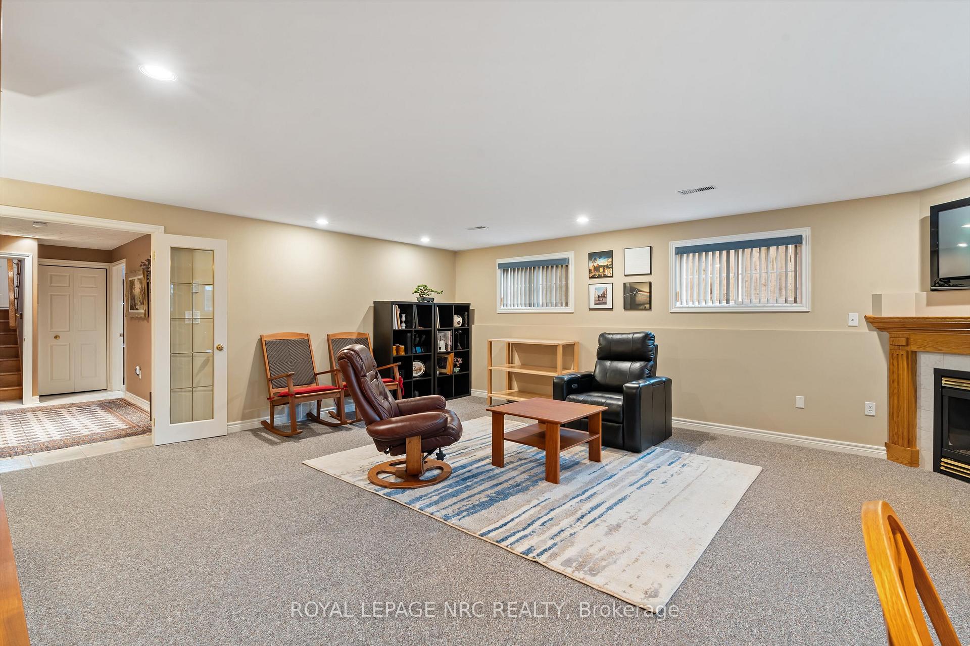 Photo 24 of 31 Crysler Crescent, Thorold, Confederation Heights — HOMEH