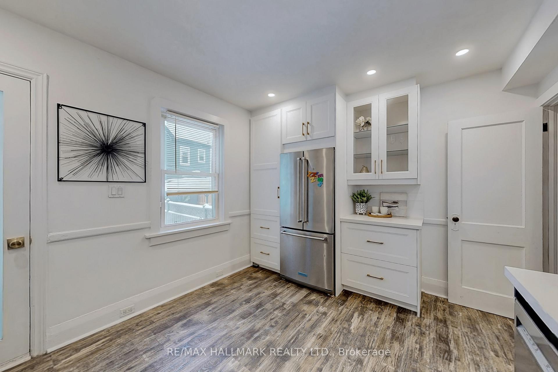 Photo 12 of 321 O'connor Drive, Toronto, East York — HOMEH