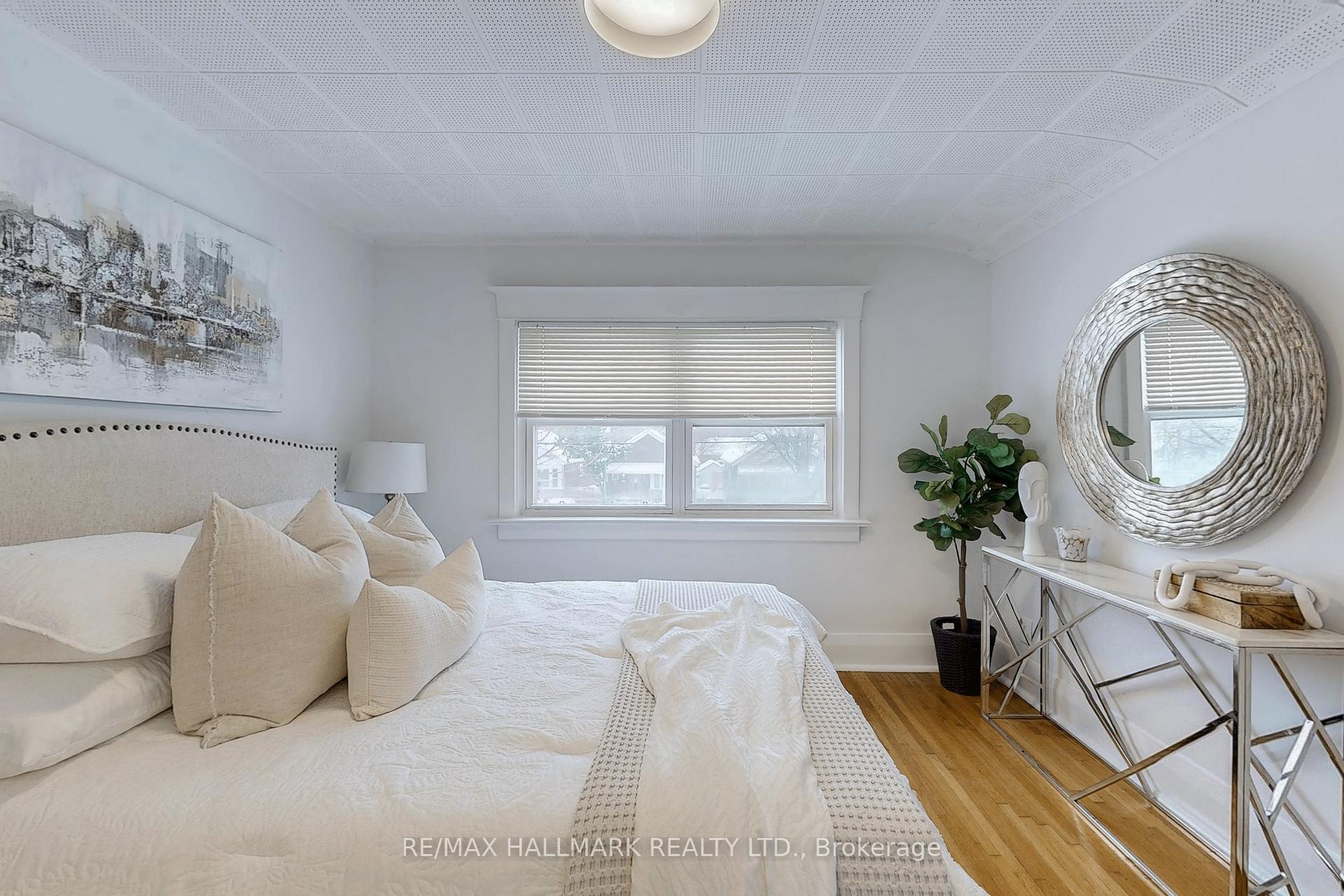 Photo 19 of 321 O'connor Drive, Toronto, East York — HOMEH