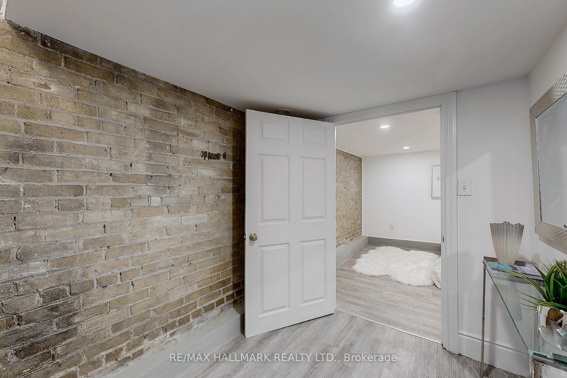 Photo 30 of 321 O'connor Drive, Toronto, East York — HOMEH