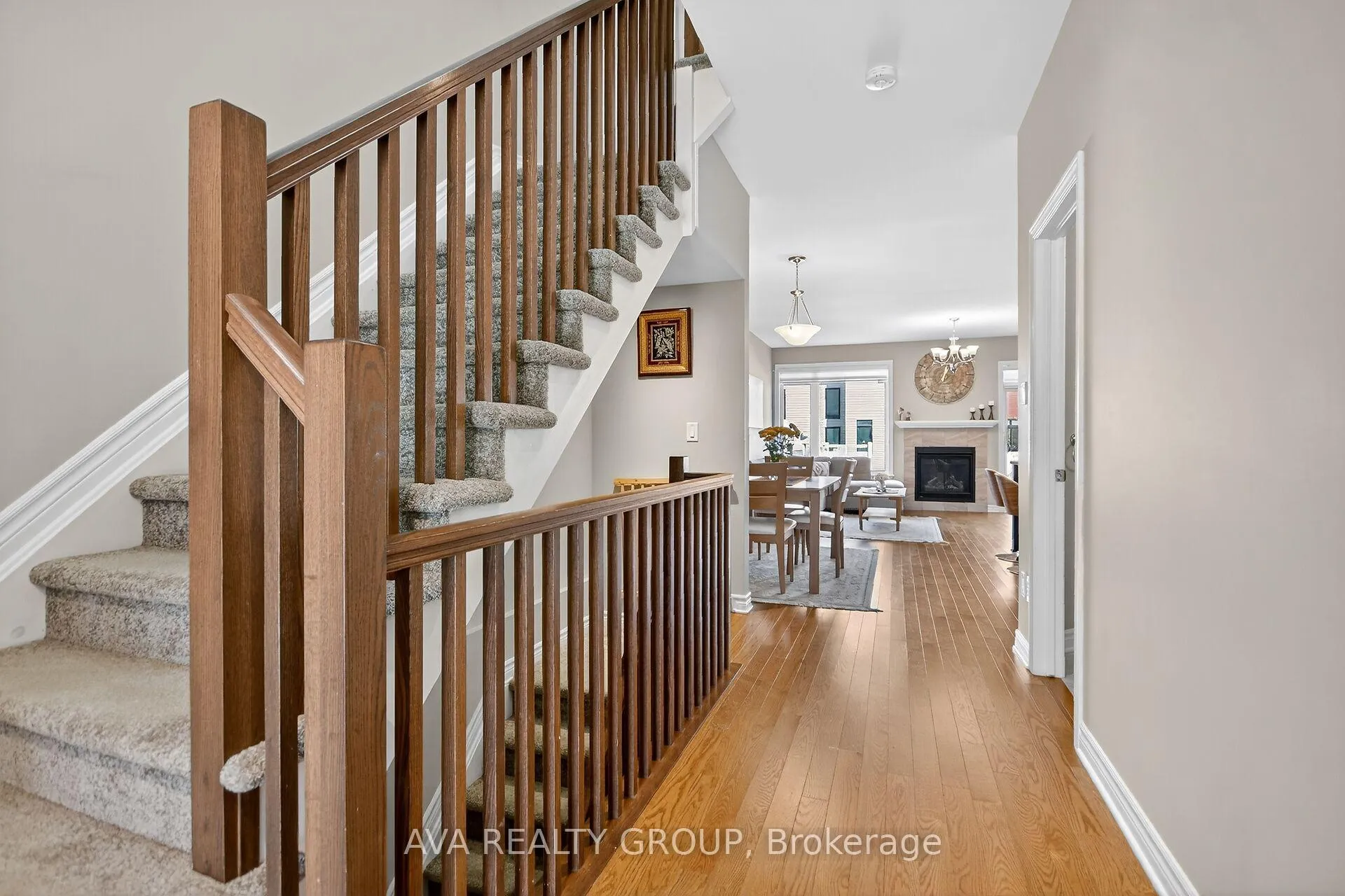 Photo 2 of 542 Triangle Street, Ottawa, Kanata - Emerald Meadows/Trailwest — HOMEH