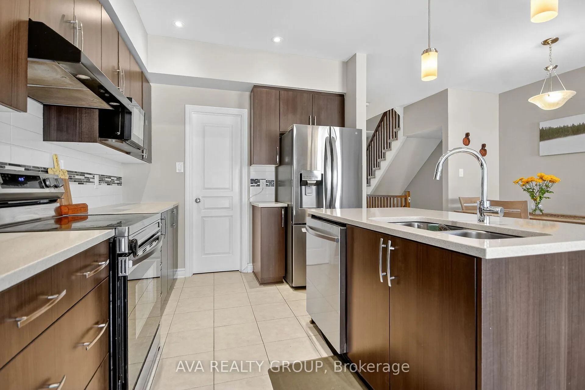 Photo 14 of 542 Triangle Street, Ottawa, Kanata - Emerald Meadows/Trailwest — HOMEH