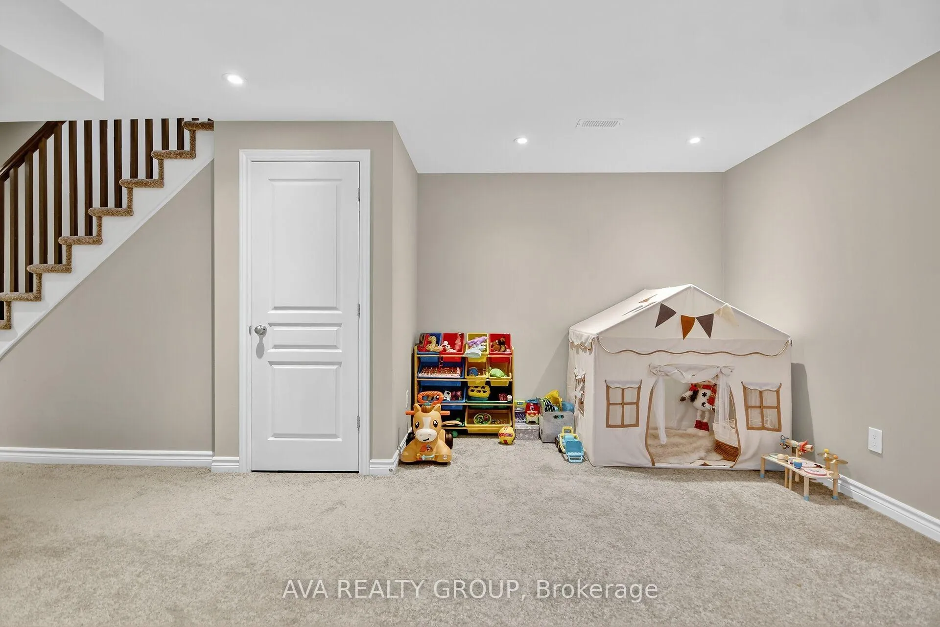 Photo 26 of 542 Triangle Street, Ottawa, Kanata - Emerald Meadows/Trailwest — HOMEH