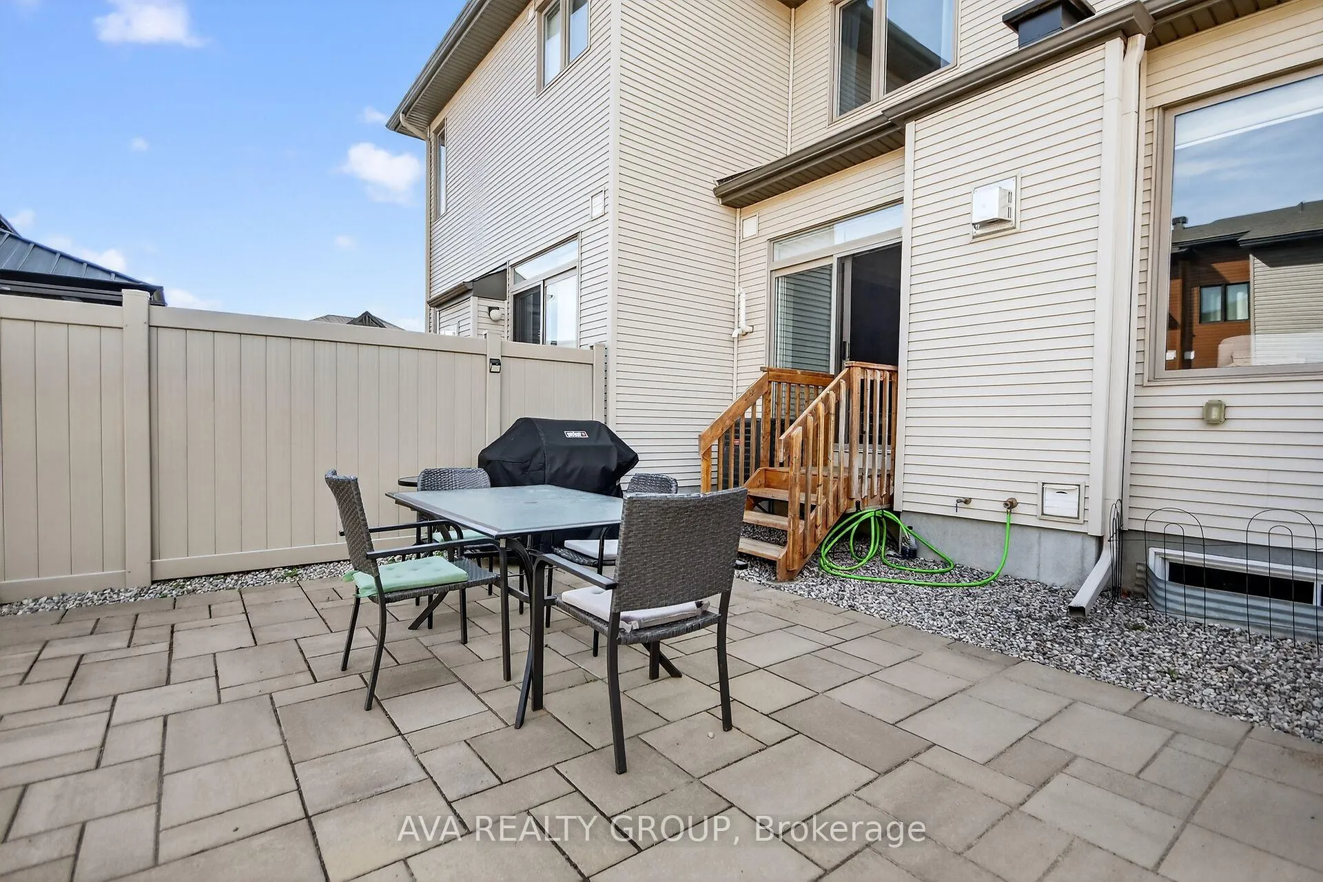 Photo 34 of 542 Triangle Street, Ottawa, Kanata - Emerald Meadows/Trailwest — HOMEH