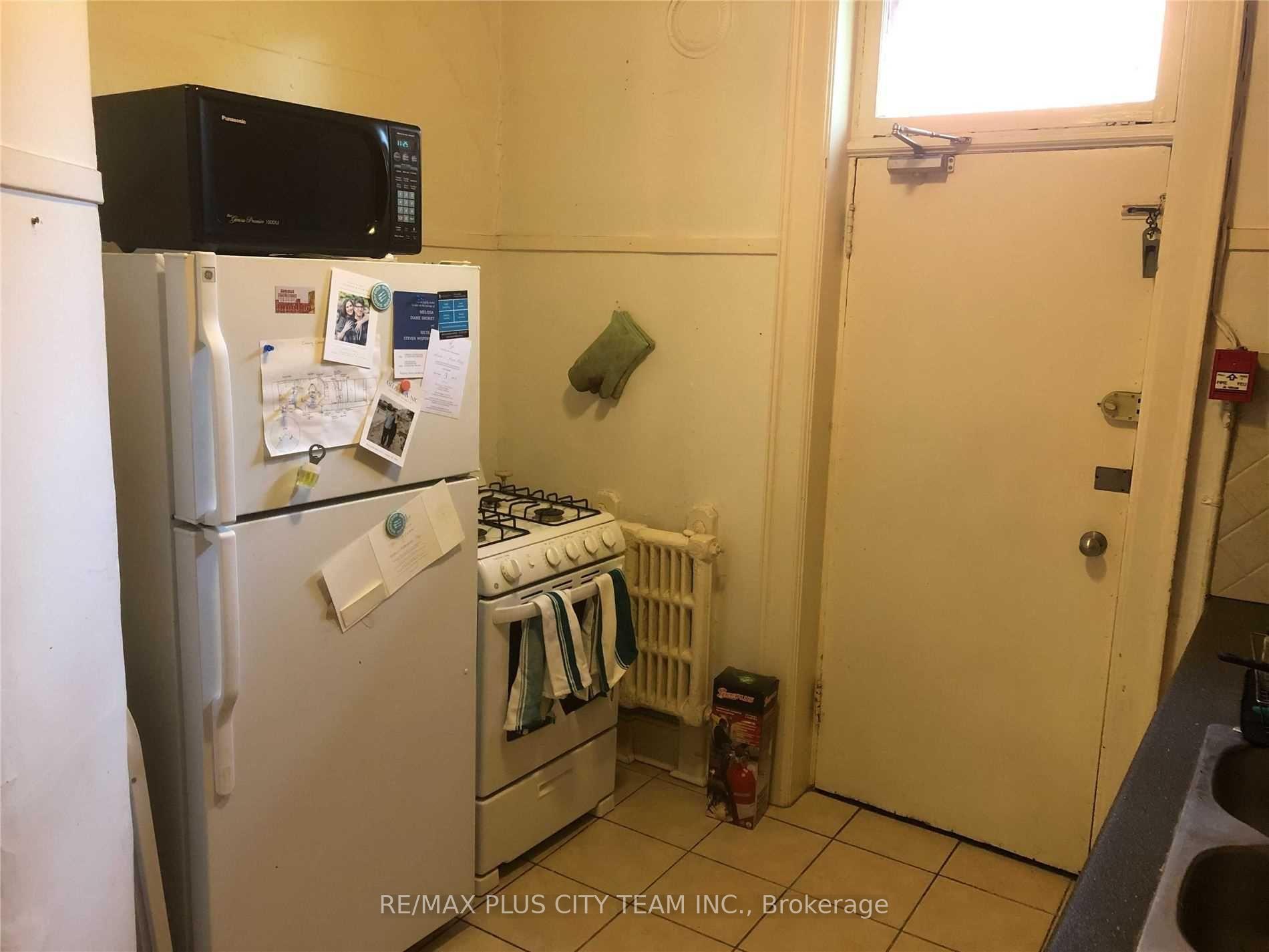 Photo 8 of Unit 4, 291 St George Street, Toronto, The Annex — HOMEH