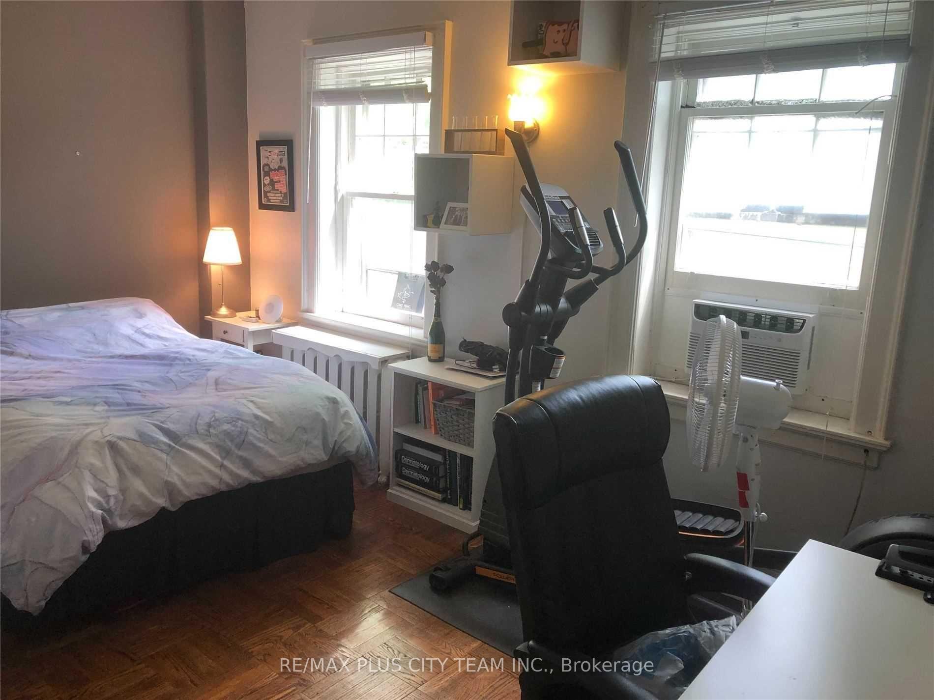 Photo 11 of Unit 4, 291 St George Street, Toronto, The Annex — HOMEH