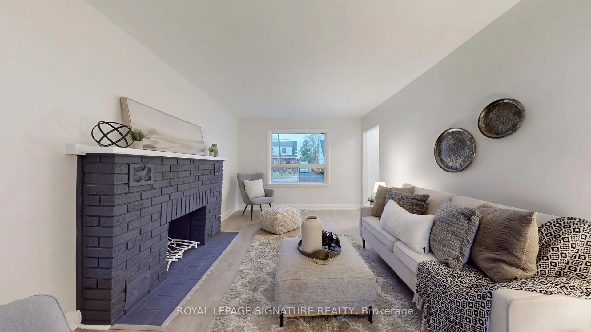 Photo 3 of 347 Caddy Street, Peterborough, Ashburnham Ward 4 — HOMEH