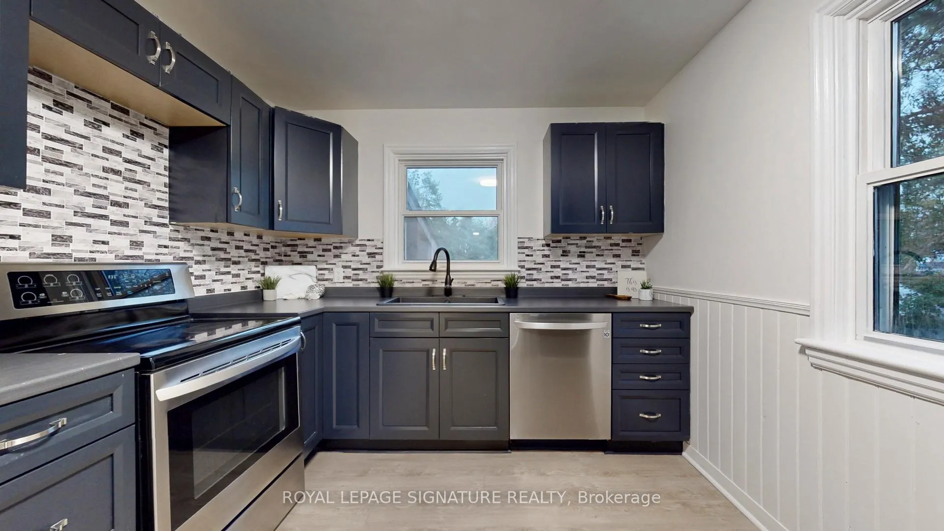 Photo 9 of 347 Caddy Street, Peterborough, Ashburnham Ward 4 — HOMEH