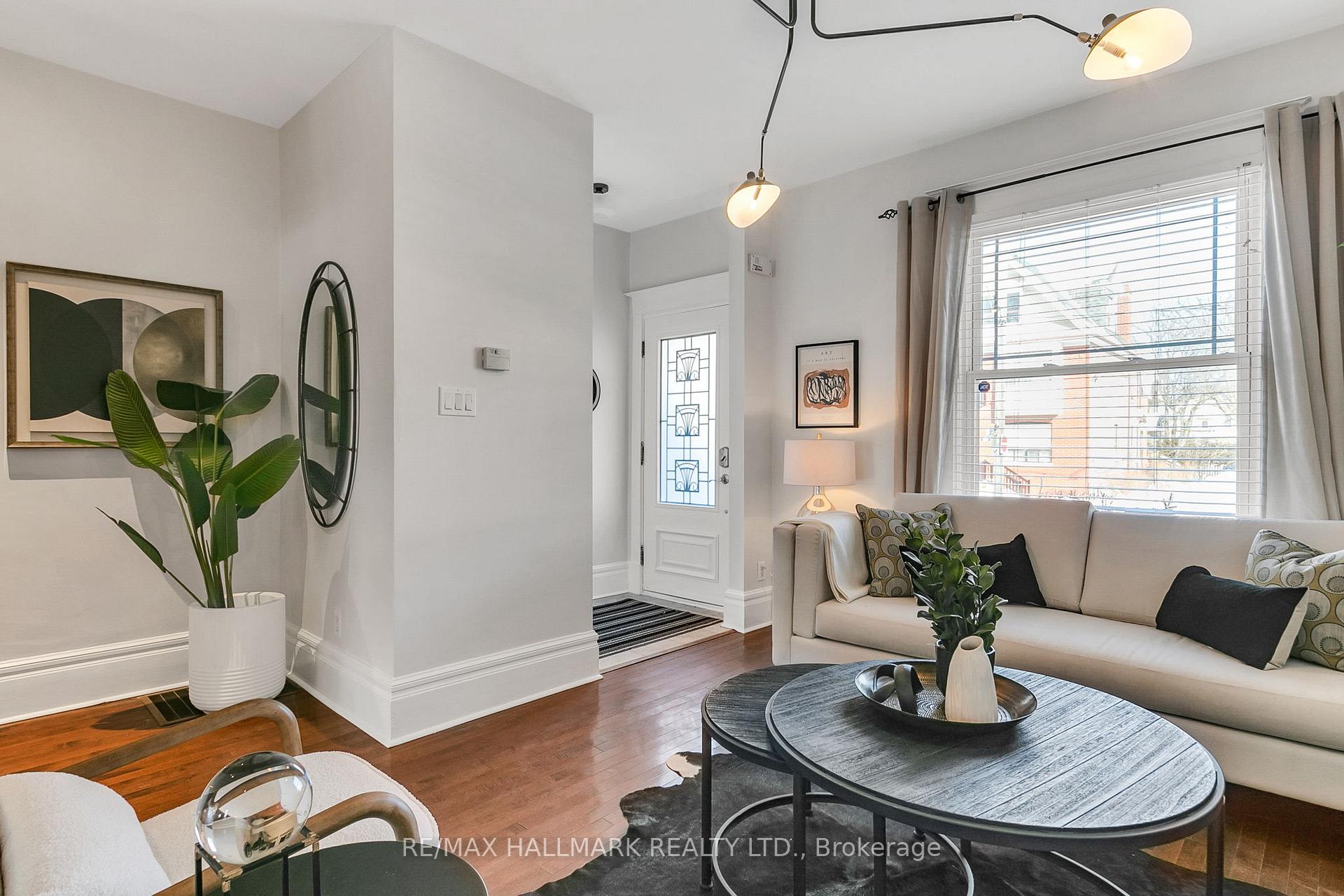 Photo 2 of 858 Carlaw Avenue, Toronto, Playter Estates-Danforth — HOMEH