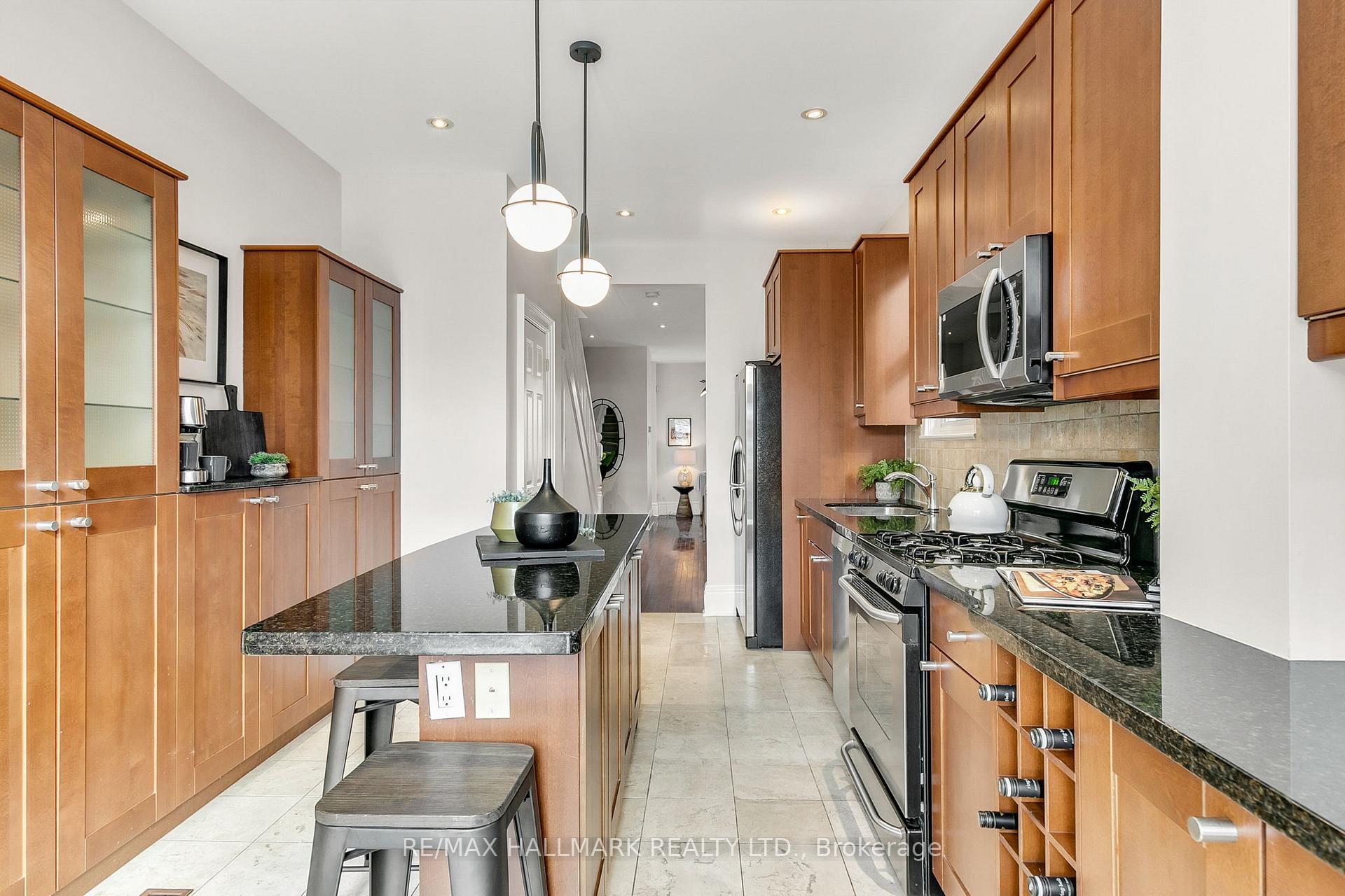 Photo 12 of 858 Carlaw Avenue, Toronto, Playter Estates-Danforth — HOMEH