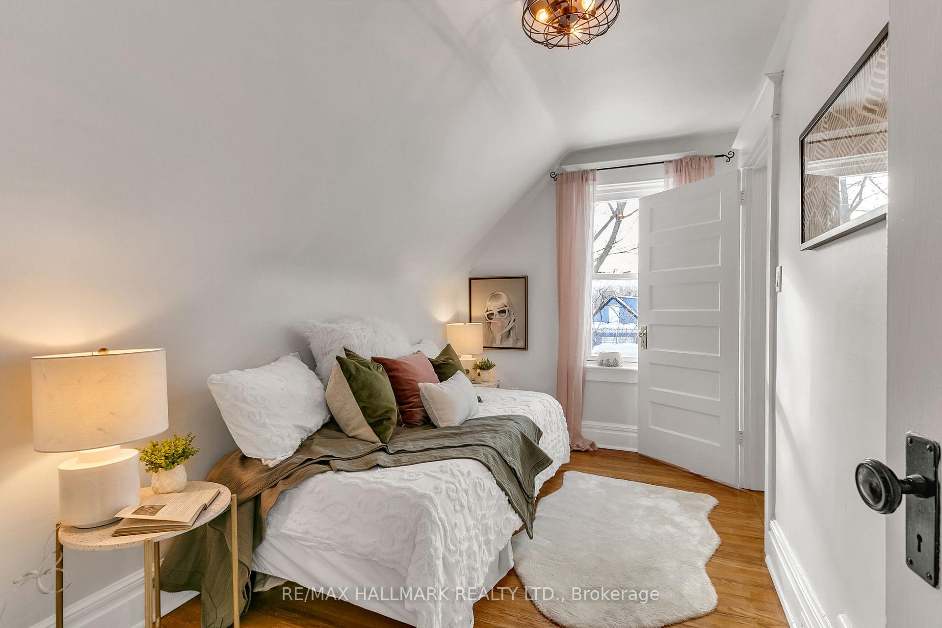 Photo 29 of 858 Carlaw Avenue, Toronto, Playter Estates-Danforth — HOMEH
