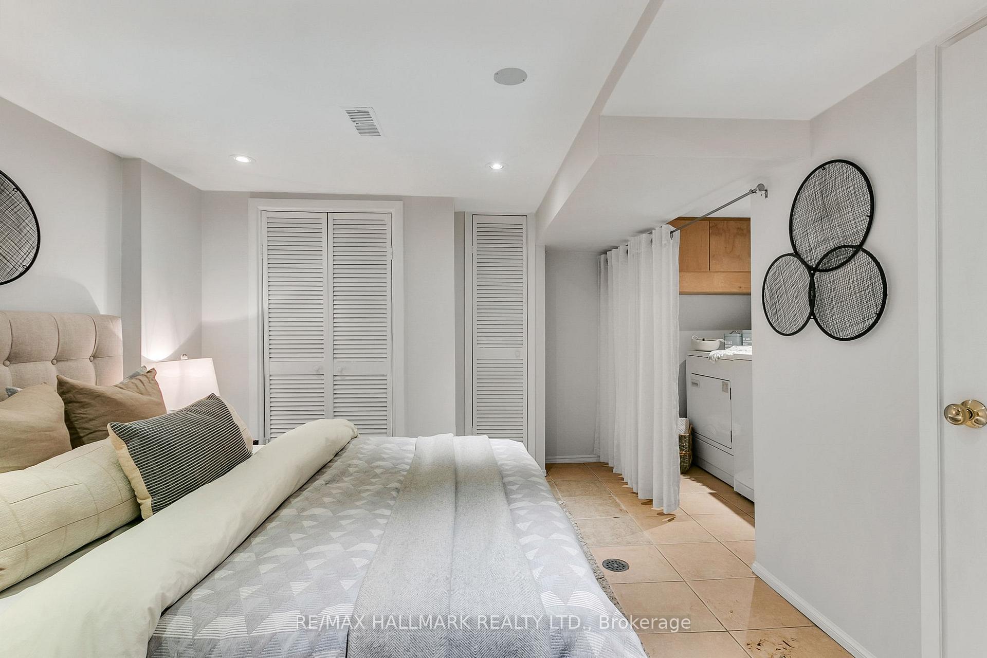 Photo 34 of 858 Carlaw Avenue, Toronto, Playter Estates-Danforth — HOMEH