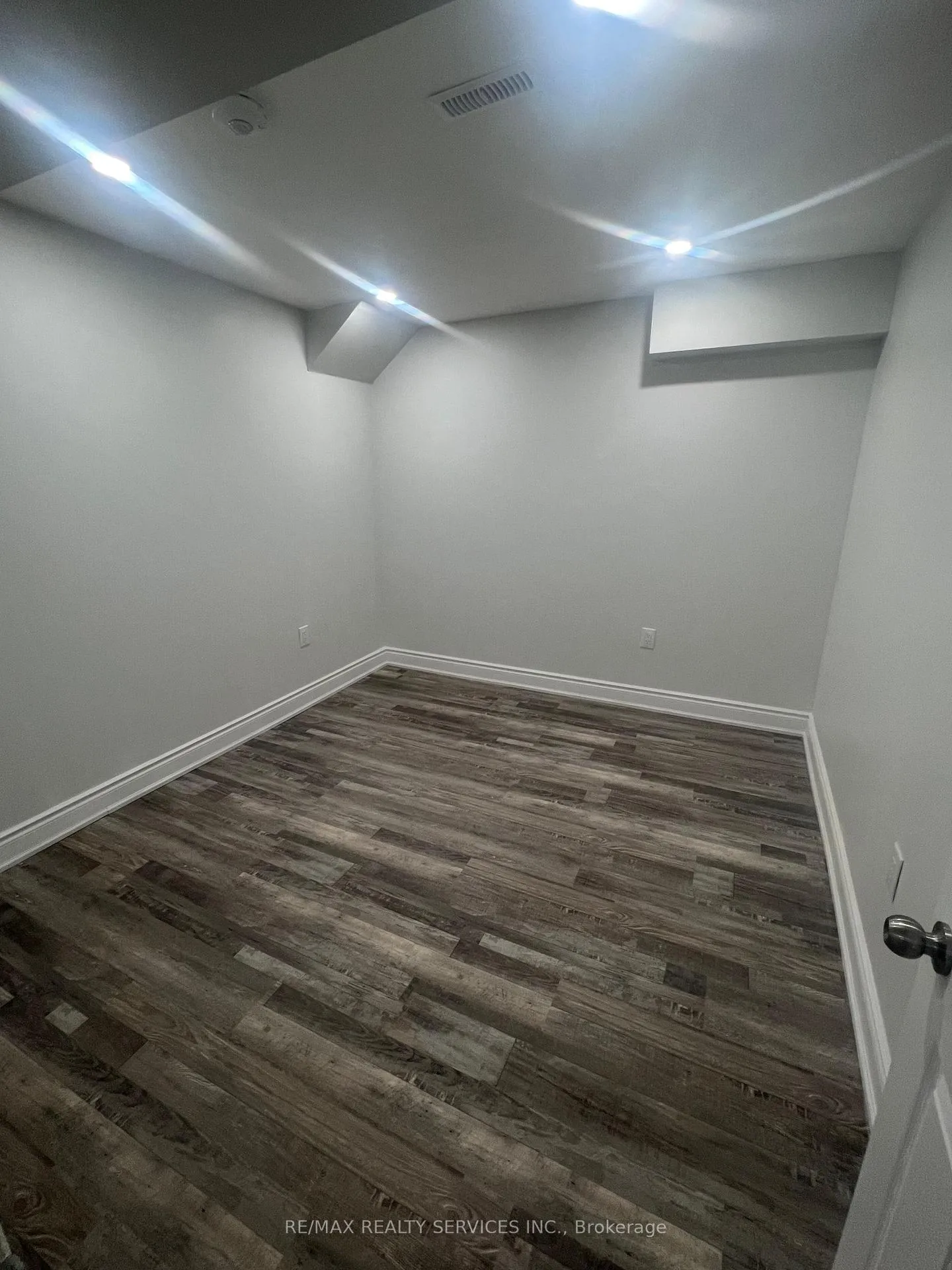 Photo 19 of 59 Sugarberry Drive, Brampton, Credit Valley — HOMEH