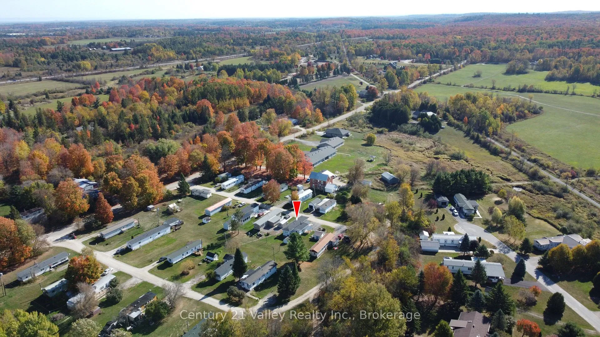 Photo 5 of 122 Lisa Lane, Horton, Horton Twp — HOMEH