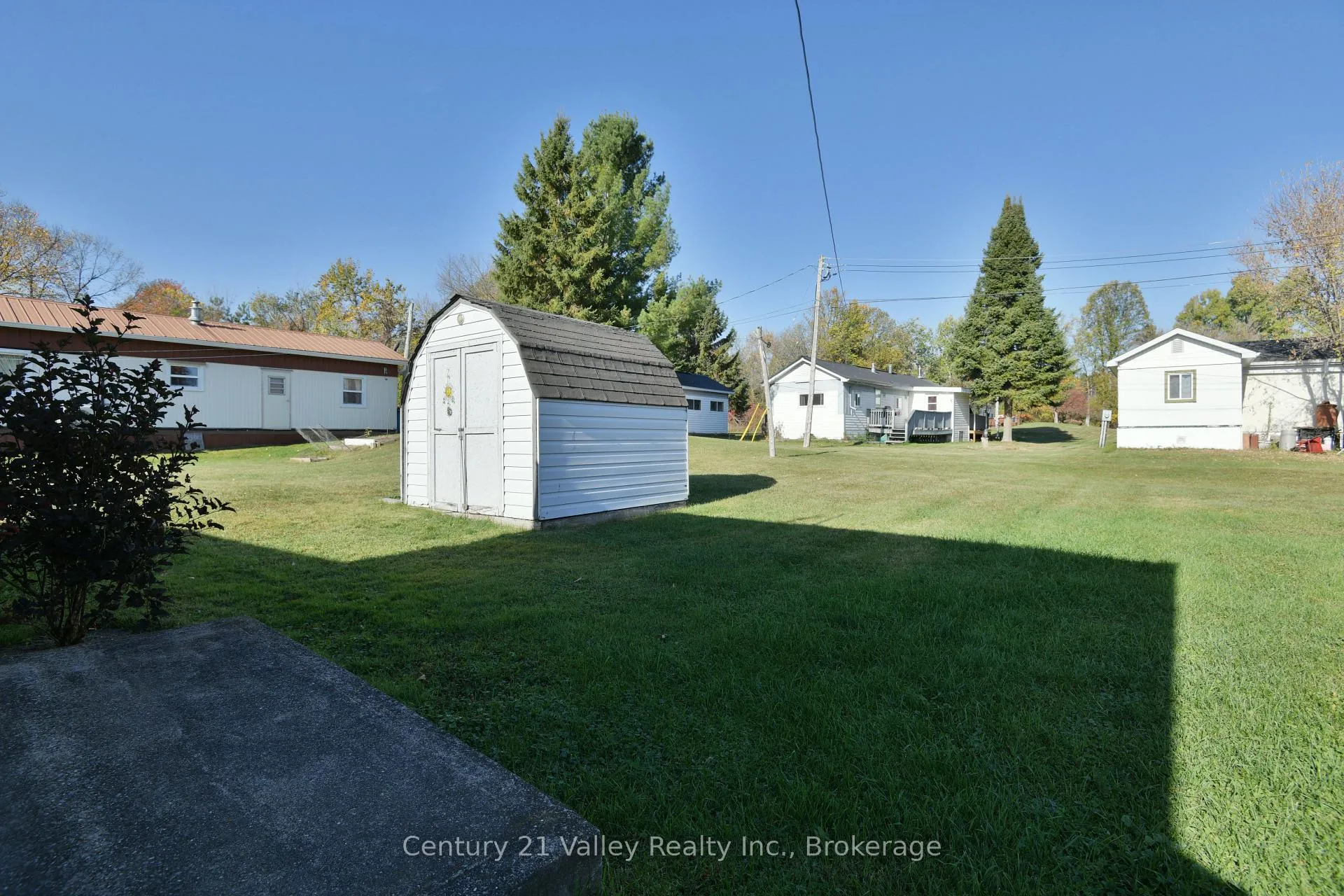 Photo 32 of 122 Lisa Lane, Horton, Horton Twp — HOMEH